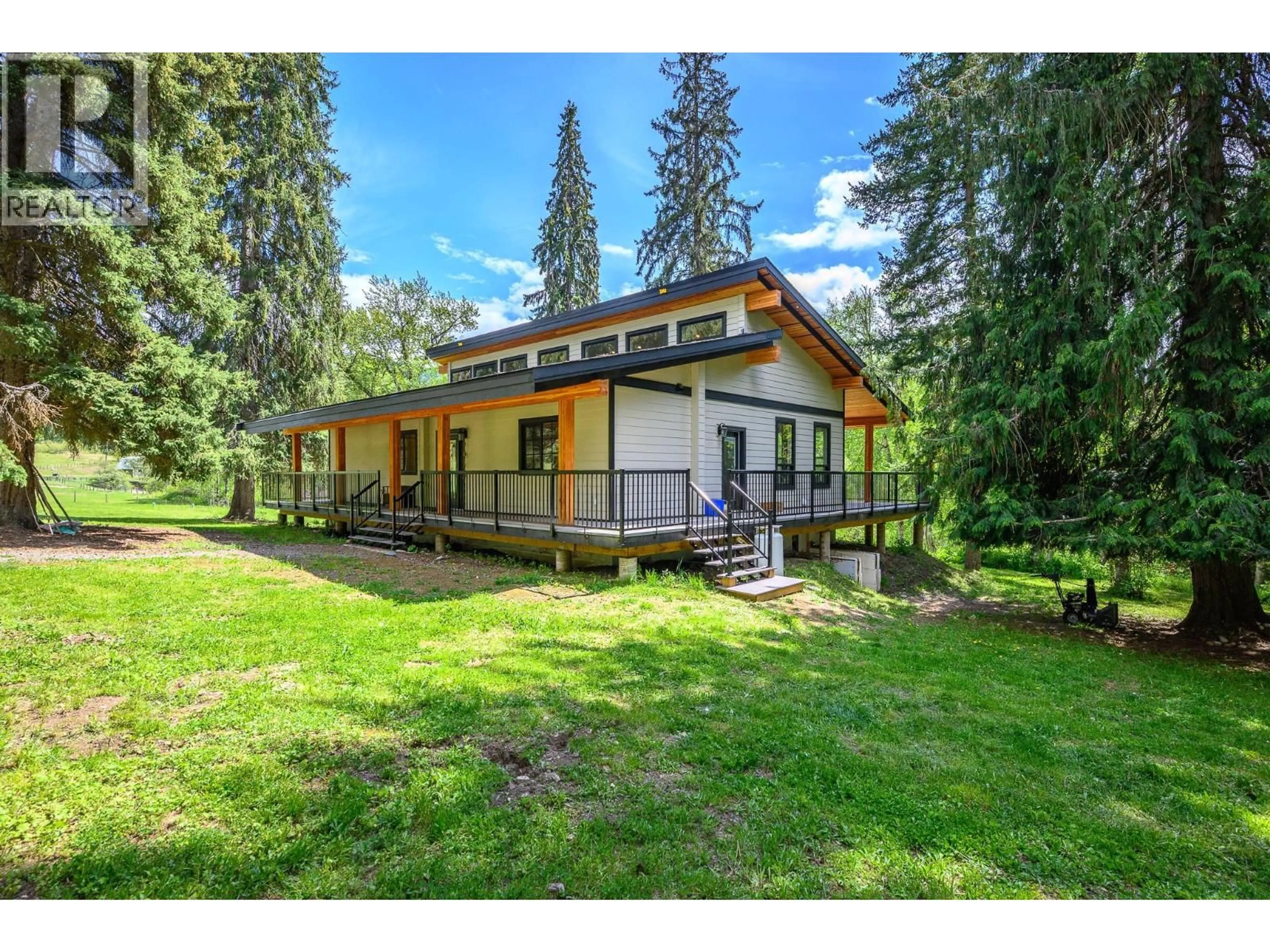 A pic from outside/outdoor area/front of a property/back of a property/a pic from drone, unknown for 522 NORTH FORK ROAD, Cherryville British Columbia V0E2G0