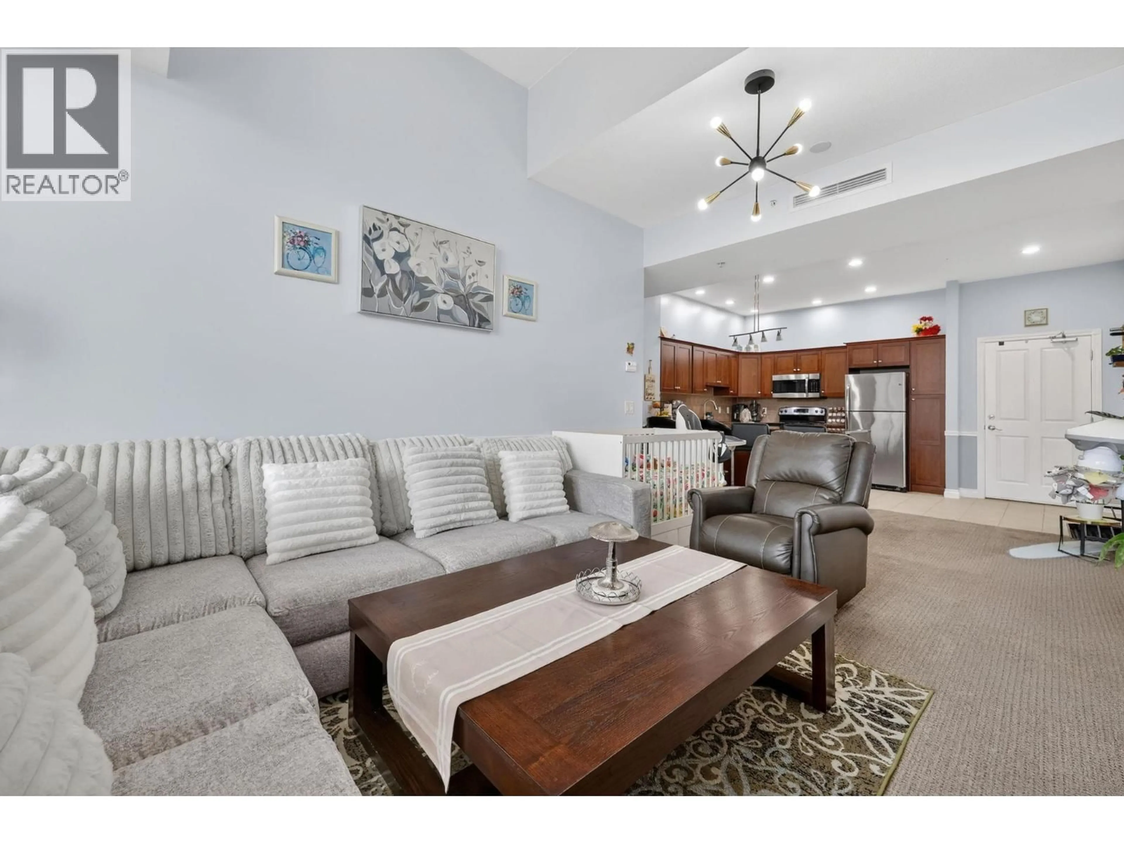 Living room with furniture, unknown for 1407 - 3833 BROWN ROAD, West Kelowna British Columbia V4T2J3