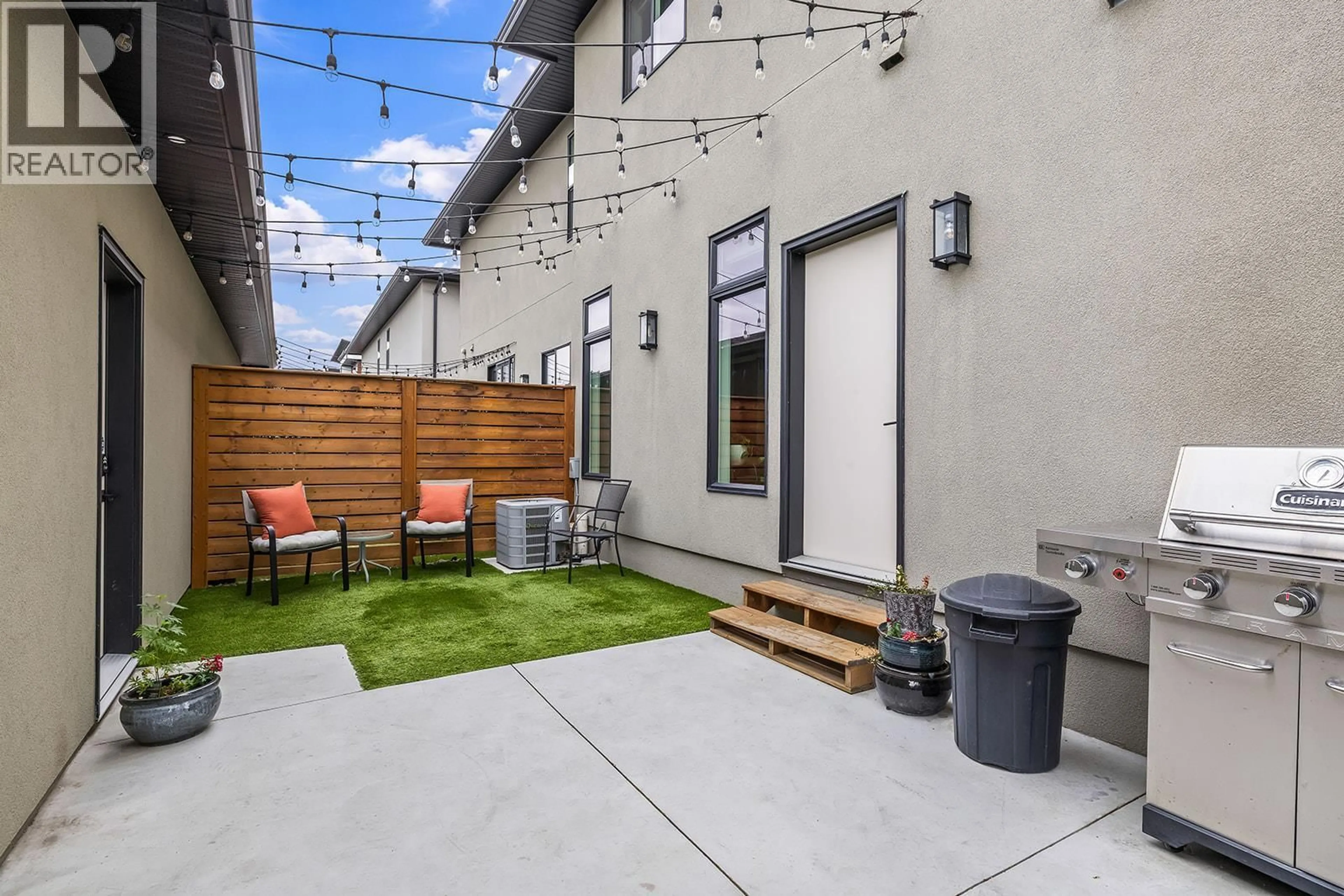 Patio, street for 4 - 887 MORRISON AVENUE, Kelowna British Columbia V1Y5E6