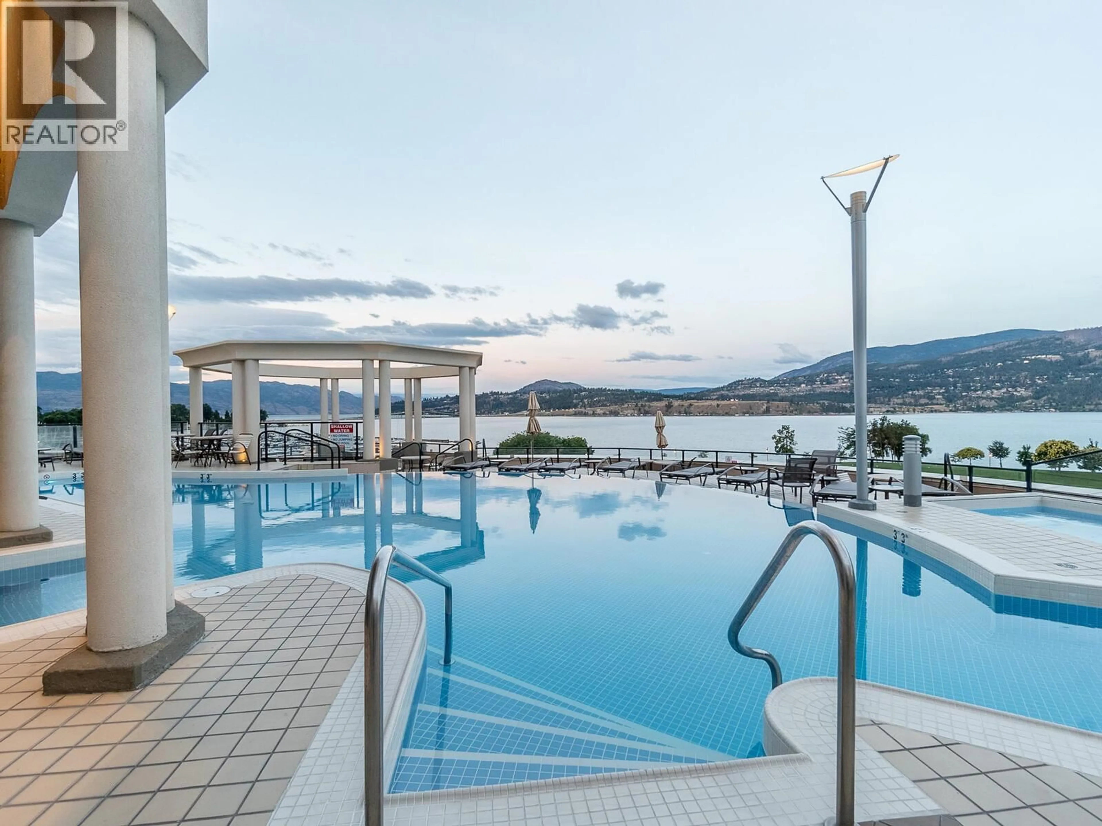 Pool for 450 - 1288 WATER STREET, Kelowna British Columbia V1Y9P3