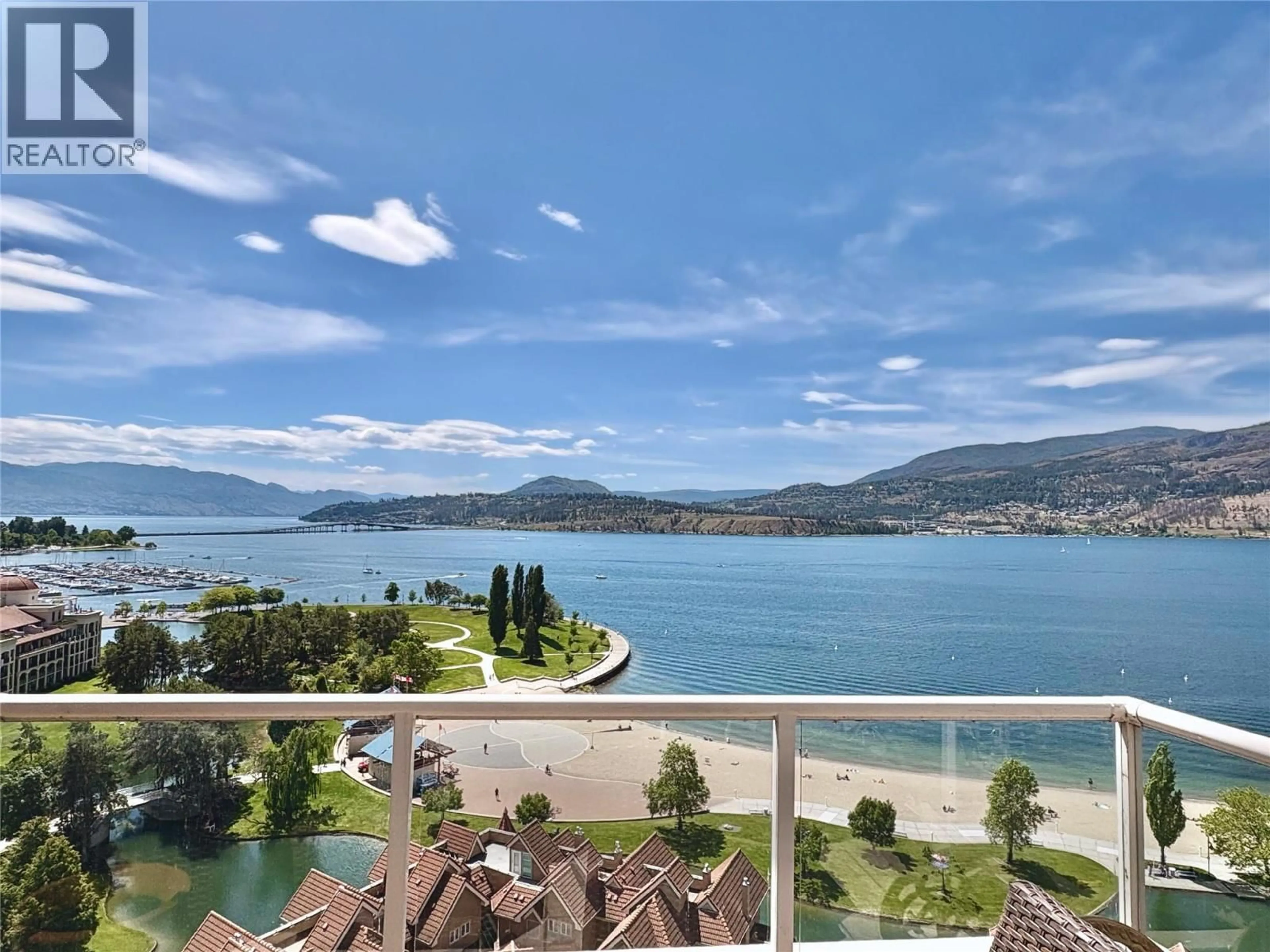 Balcony in the apartment, water/lake/river/ocean view for 1702 - 1152 SUNSET DRIVE, Kelowna British Columbia V1Y9R7