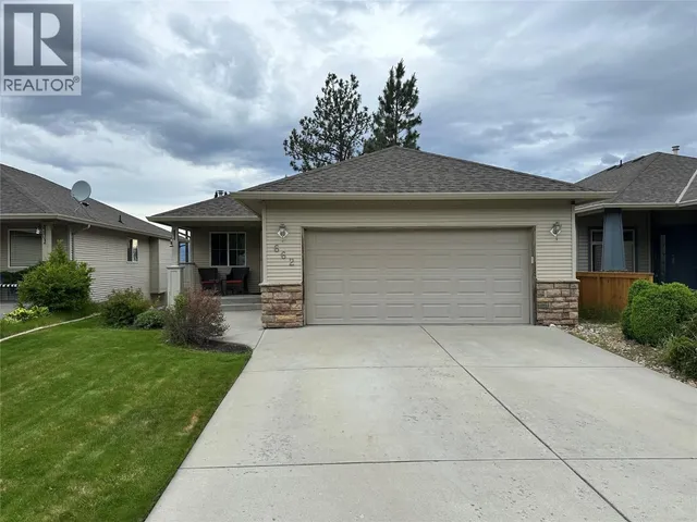 662 SOUTH CREST DRIVE, Kelowna 2