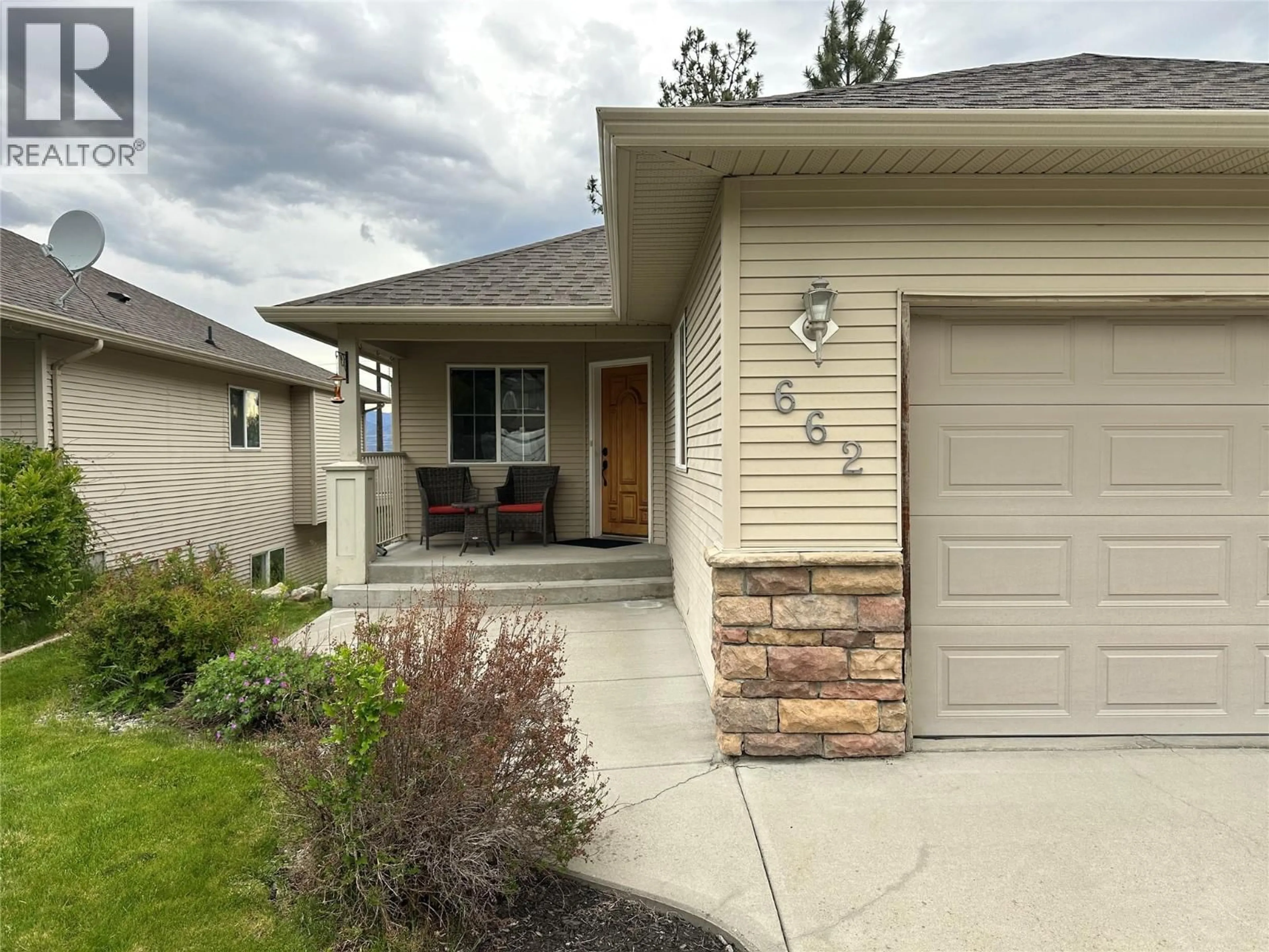 Unknown for 662 SOUTH CREST DRIVE, Kelowna British Columbia V1W4W6