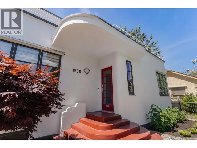 1858 ABBOTT STREET, Kelowna 2