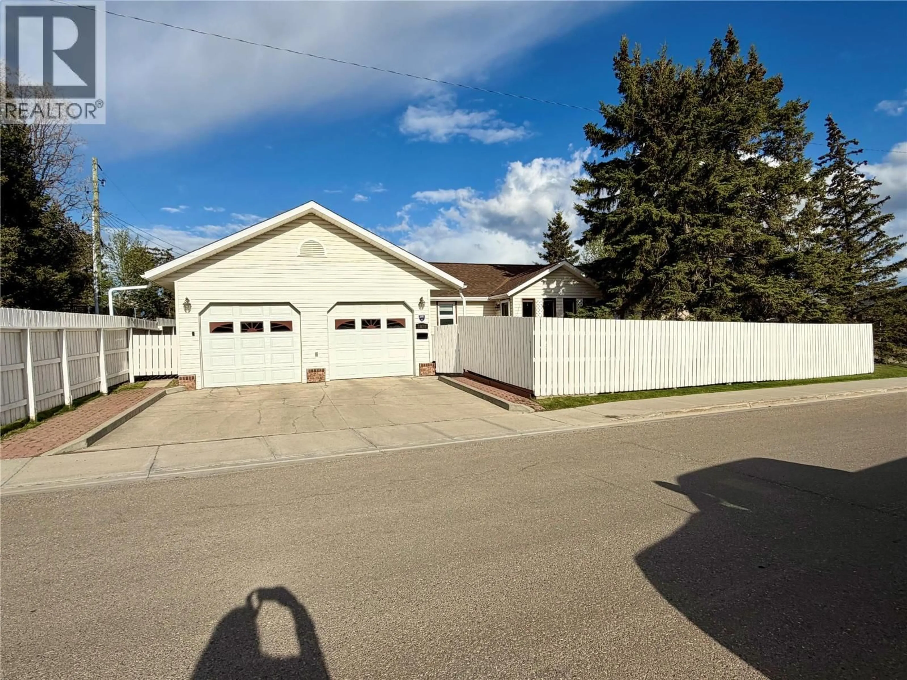 Unknown for 1820 91 AVENUE, Dawson Creek British Columbia V1G1B1