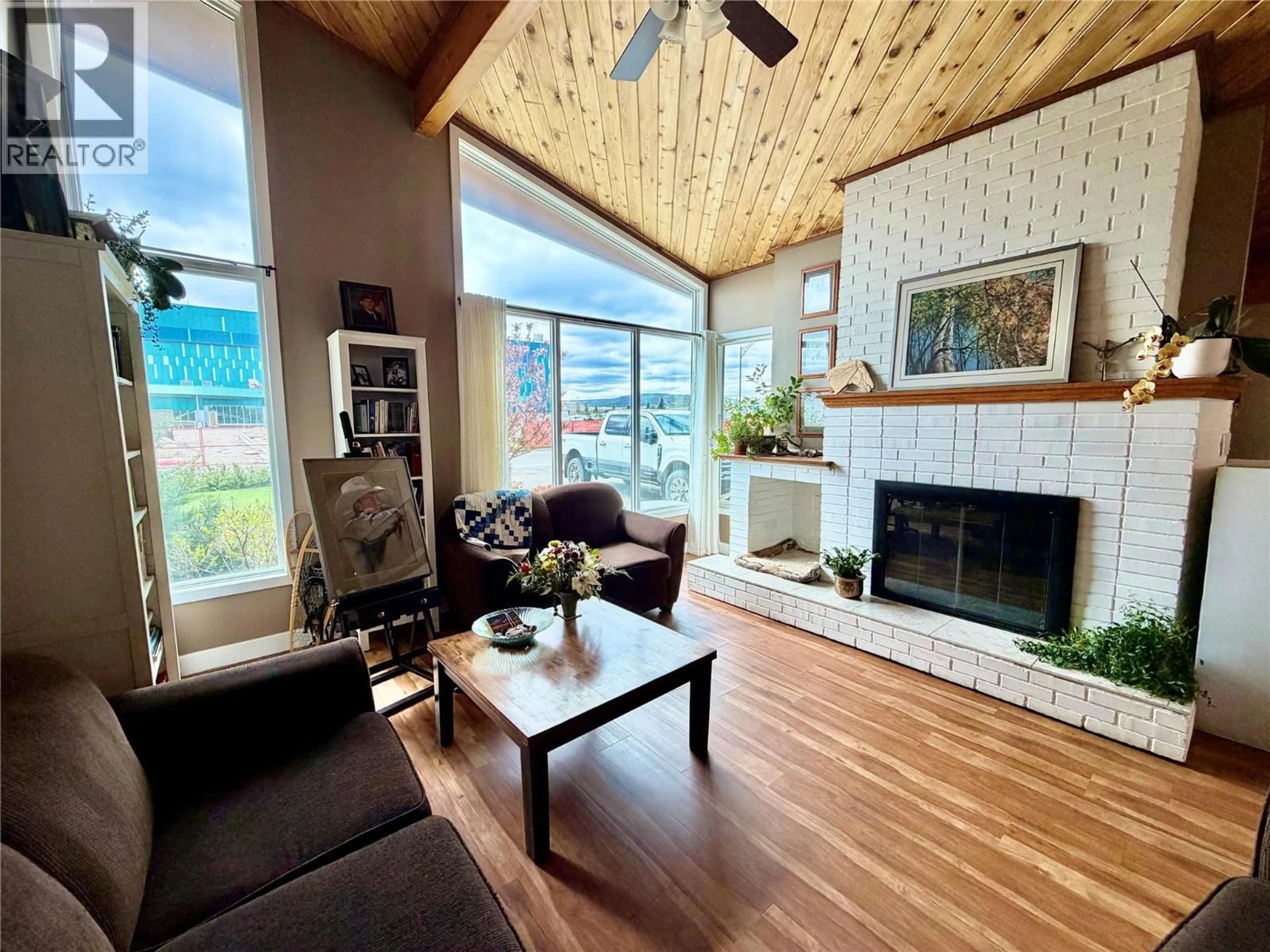 Living room with furniture, unknown for 924 112 AVENUE, Dawson Creek British Columbia V1G2Y3