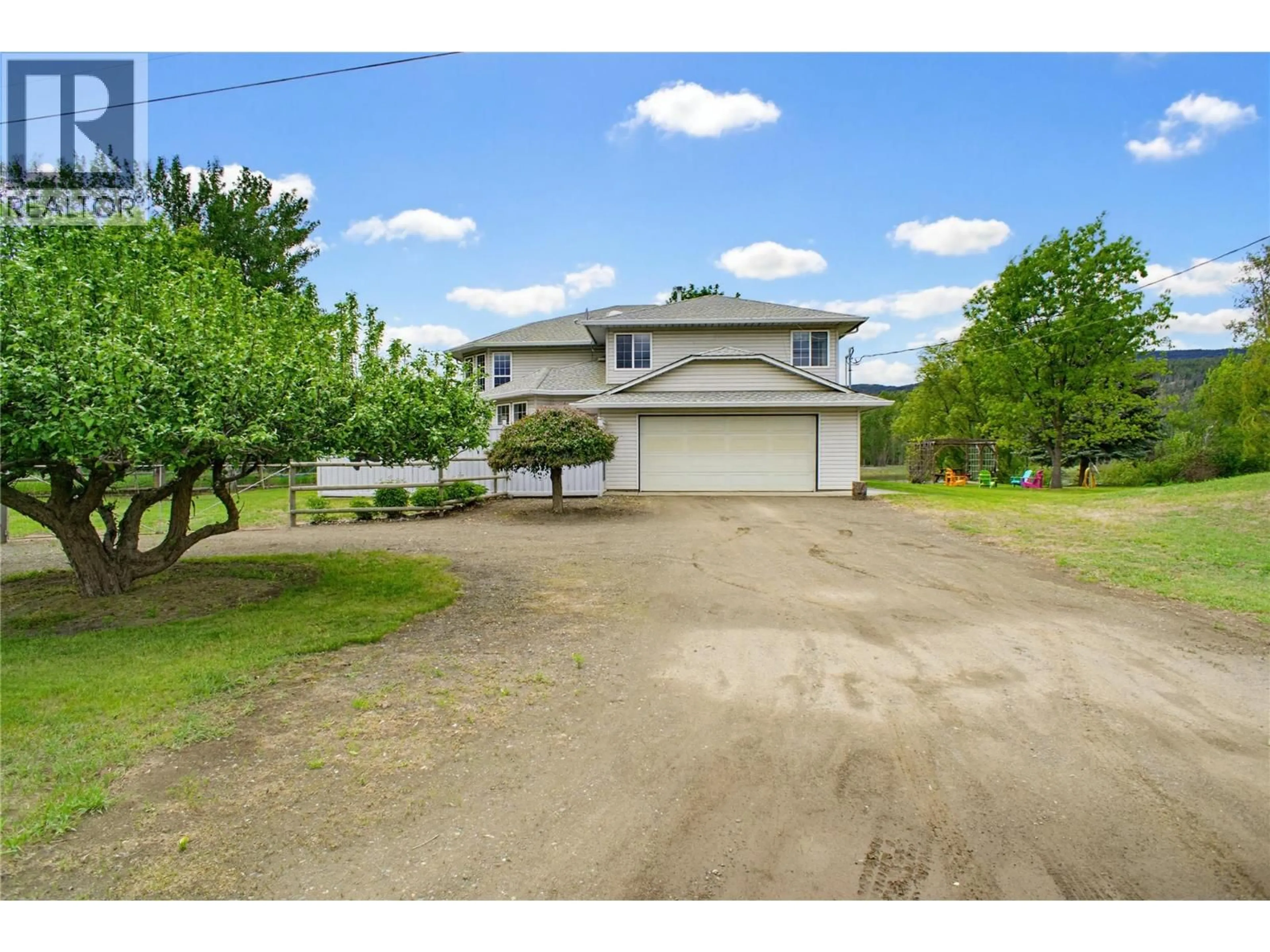 A pic from outside/outdoor area/front of a property/back of a property/a pic from drone, street for 161 HASLETT ROAD, Kamloops British Columbia V2H1T8