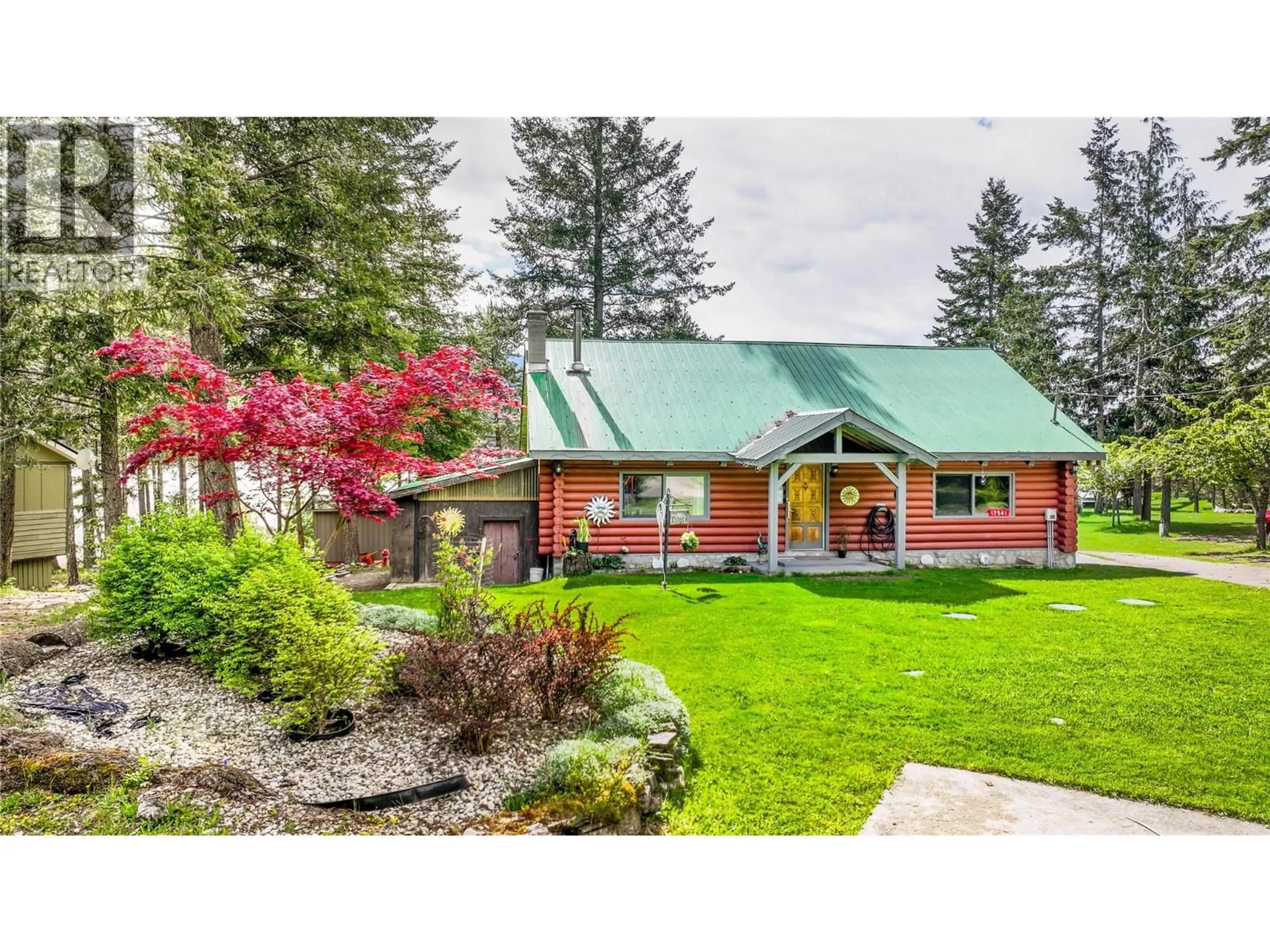 Home with vinyl exterior material, unknown for 17541 - 17545 PILOT BAY ROAD, Crawford Bay British Columbia V0B1X0