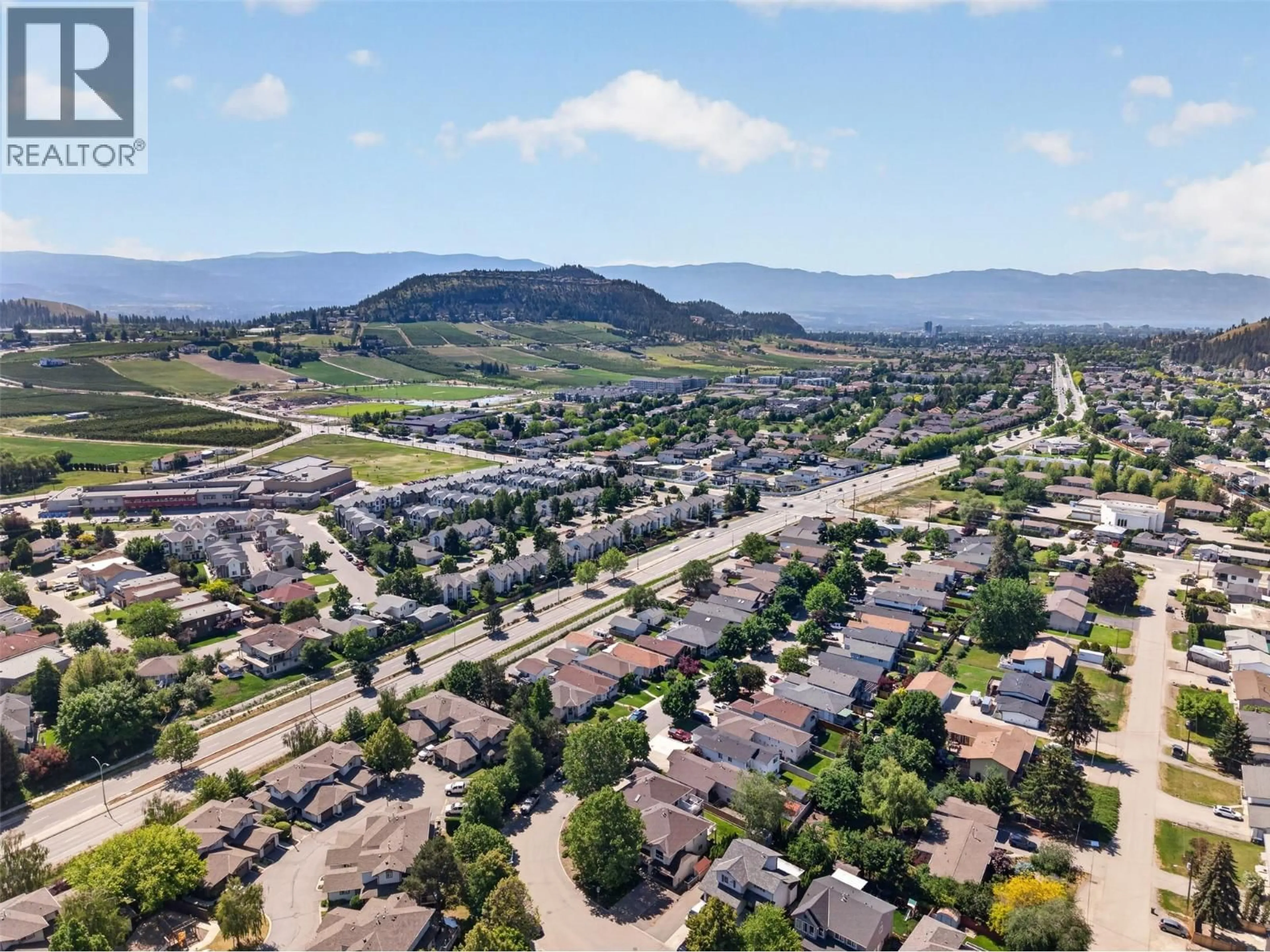 A pic from outside/outdoor area/front of a property/back of a property/a pic from drone, mountain view for 156 RITCHIE COURT, Kelowna British Columbia V1V1Z2