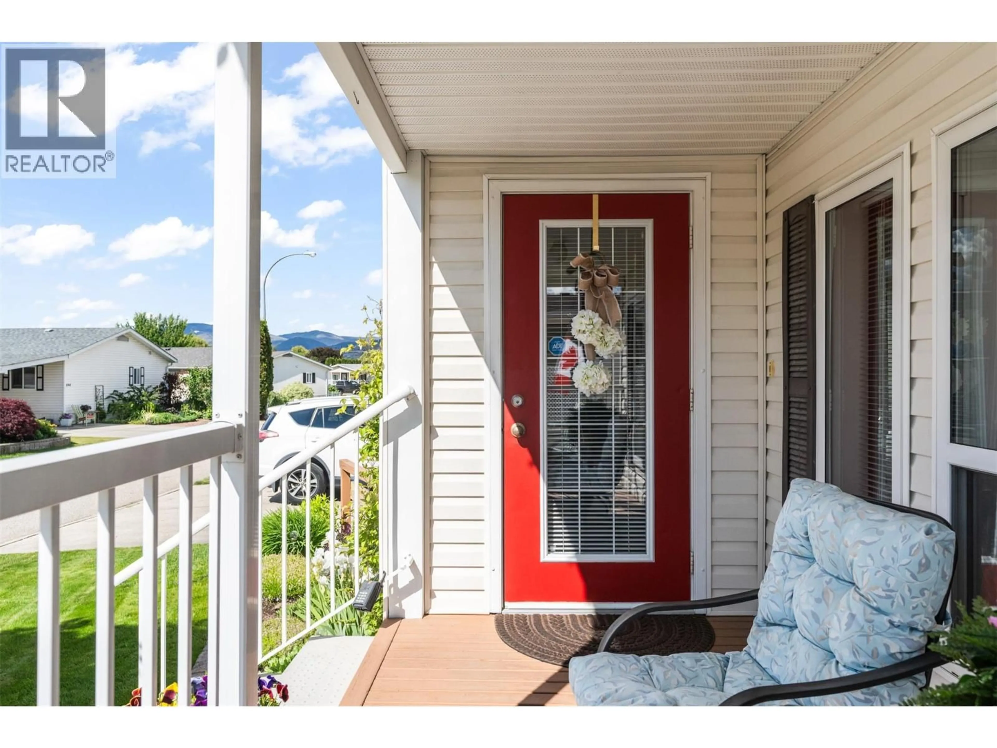 Indoor entryway for 90 - 6688 TRONSON ROAD, Vernon British Columbia V1H1R9