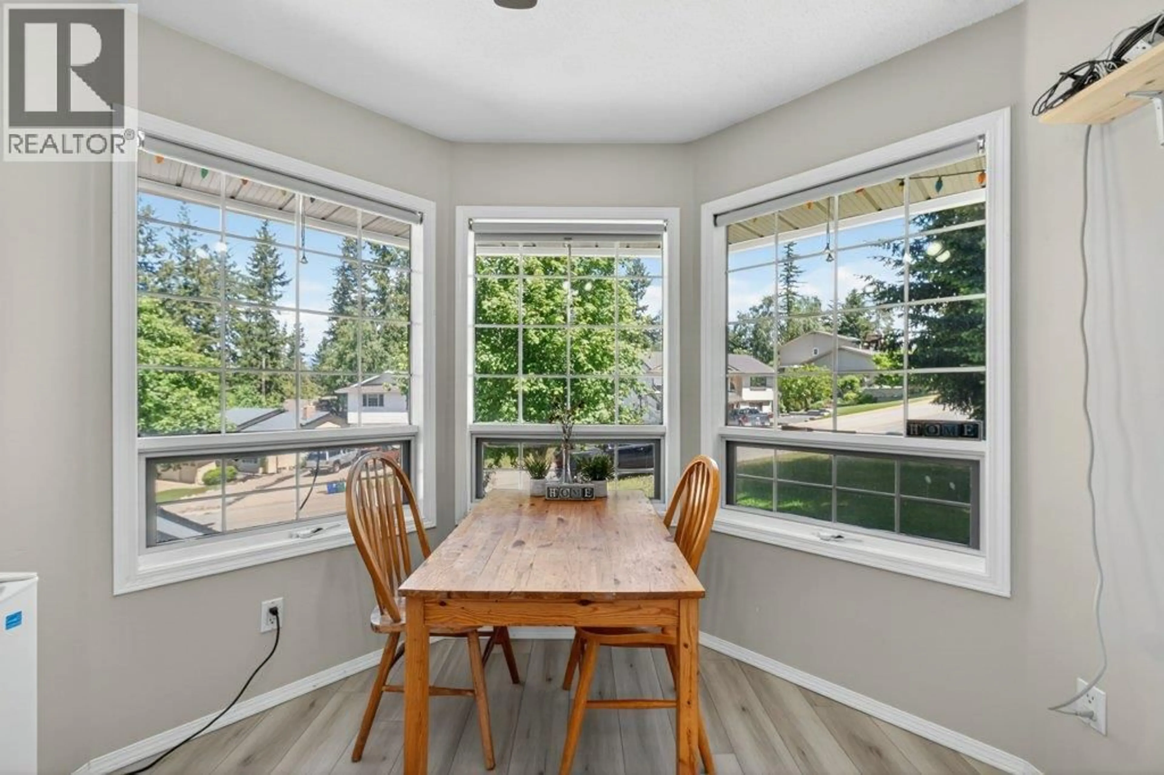 Dining room, unknown for 1641 17 STREET SOUTHEAST, Salmon Arm British Columbia V1E2M6