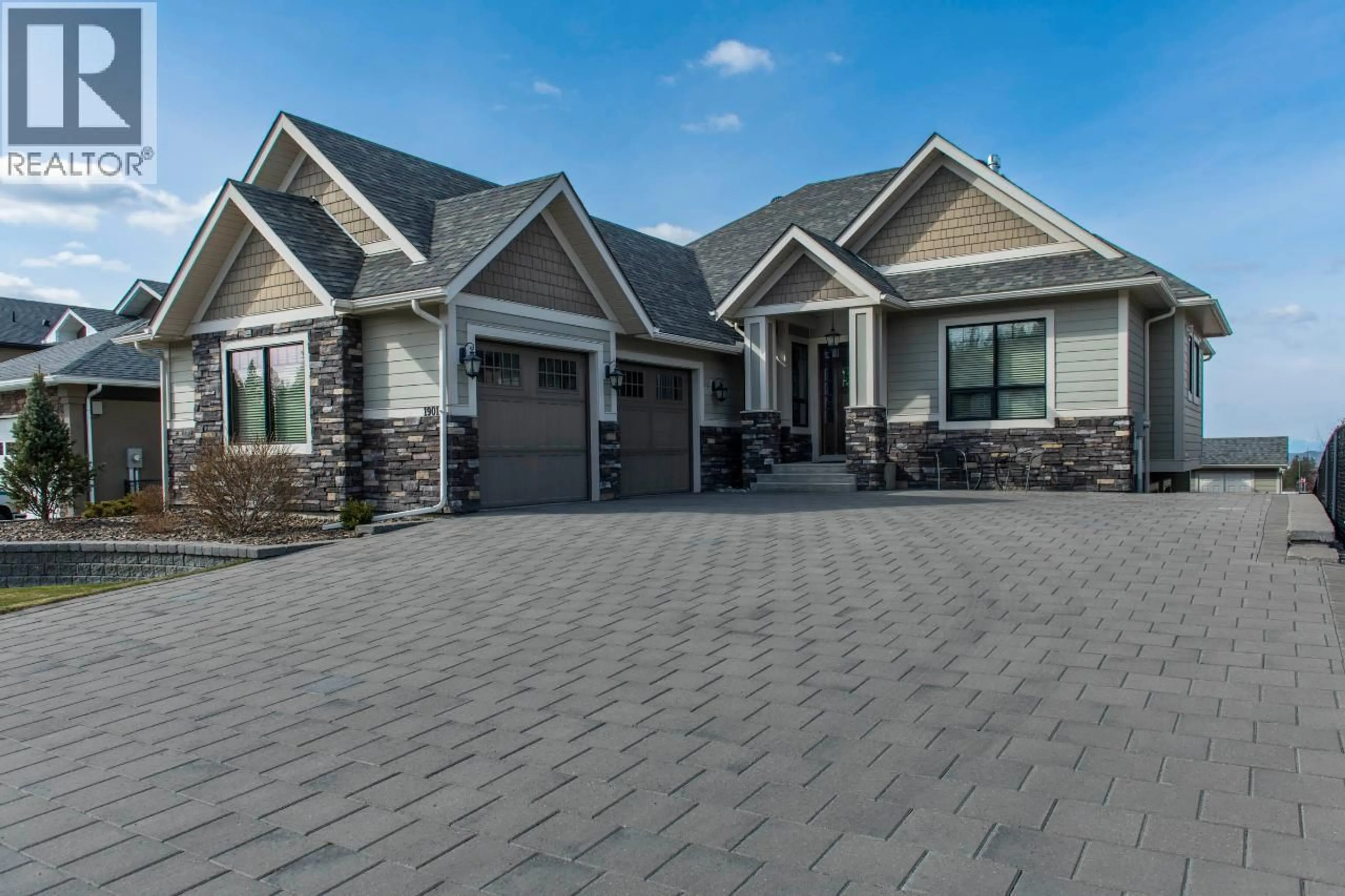 Home with brick exterior material, street for 1901 16TH STREET SOUTH, Cranbrook British Columbia V1C0C3