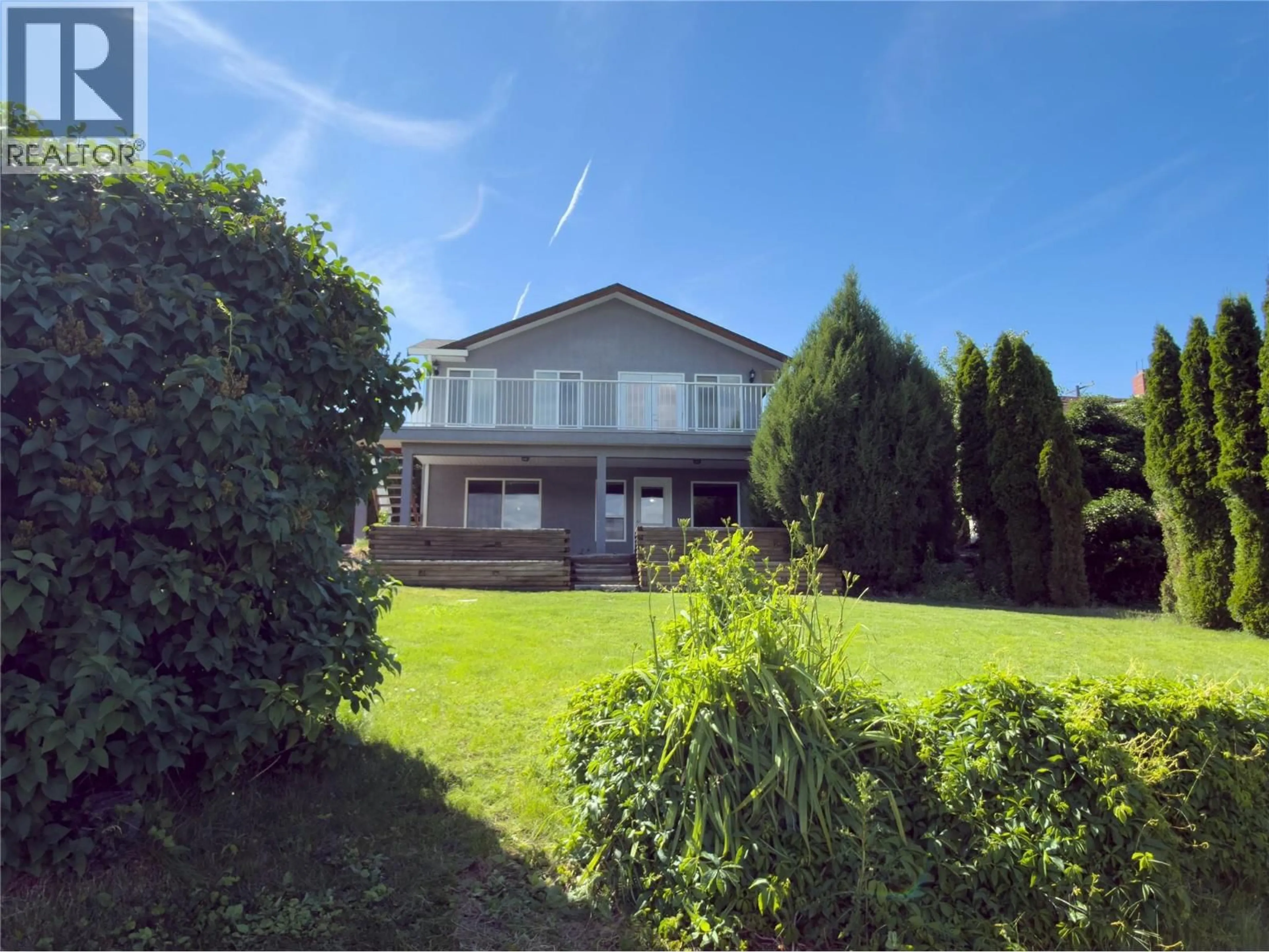A pic from outside/outdoor area/front of a property/back of a property/a pic from drone, building for 6905 LAKSEIDE DRIVE, Oliver British Columbia V0H1T4