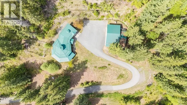 1732 ZWICKY ROAD, Kaslo 2