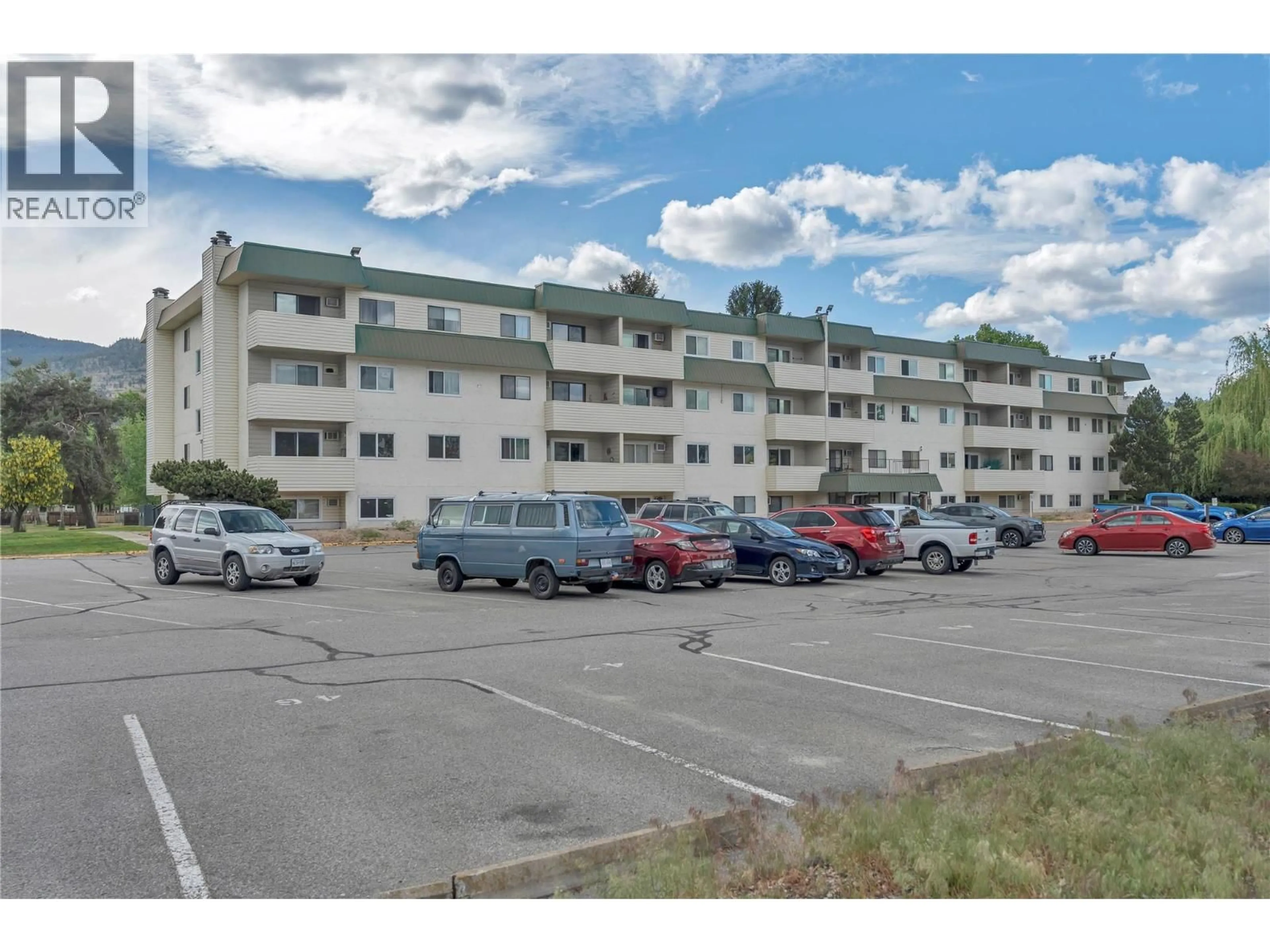 Parking for 209 - 150 SKAHA PLACE, Penticton British Columbia V2A7K1