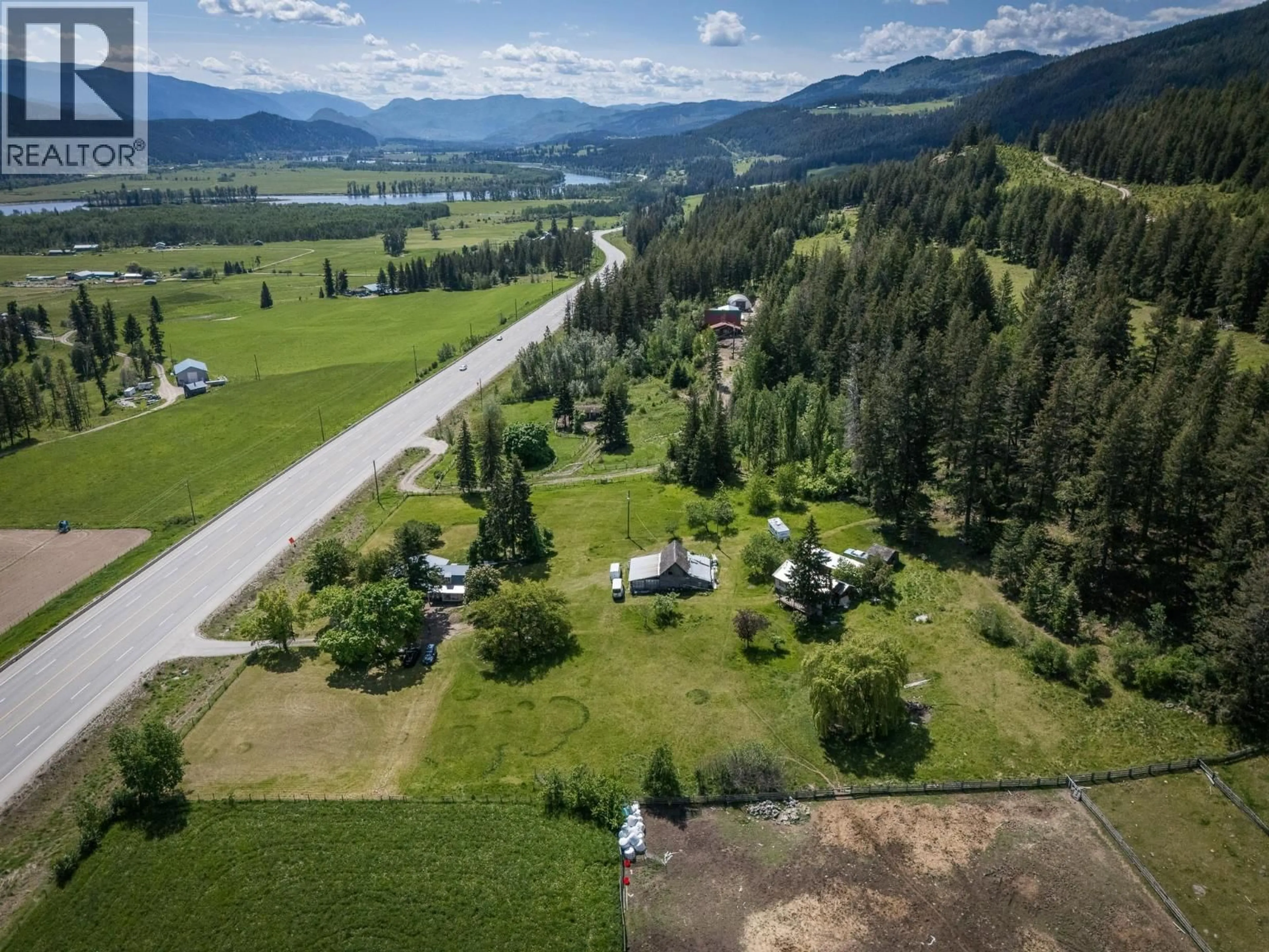 A pic from outside/outdoor area/front of a property/back of a property/a pic from drone, mountain view for 6721 YELLOWHEAD HIGHWAY SOUTH, Barriere British Columbia V0E1E0