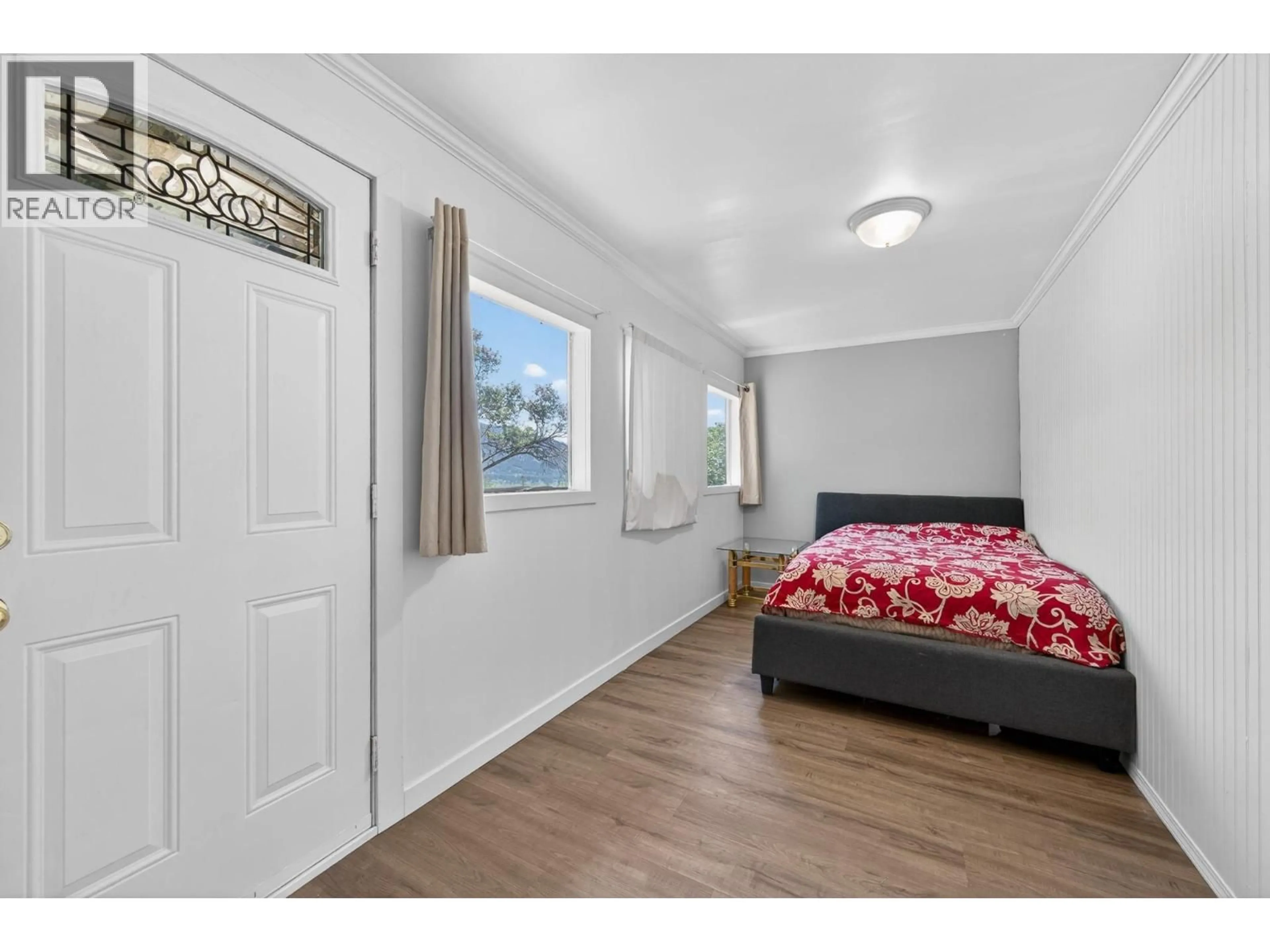 A pic of a room for 6721 YELLOWHEAD HIGHWAY SOUTH, Barriere British Columbia V0E1E0
