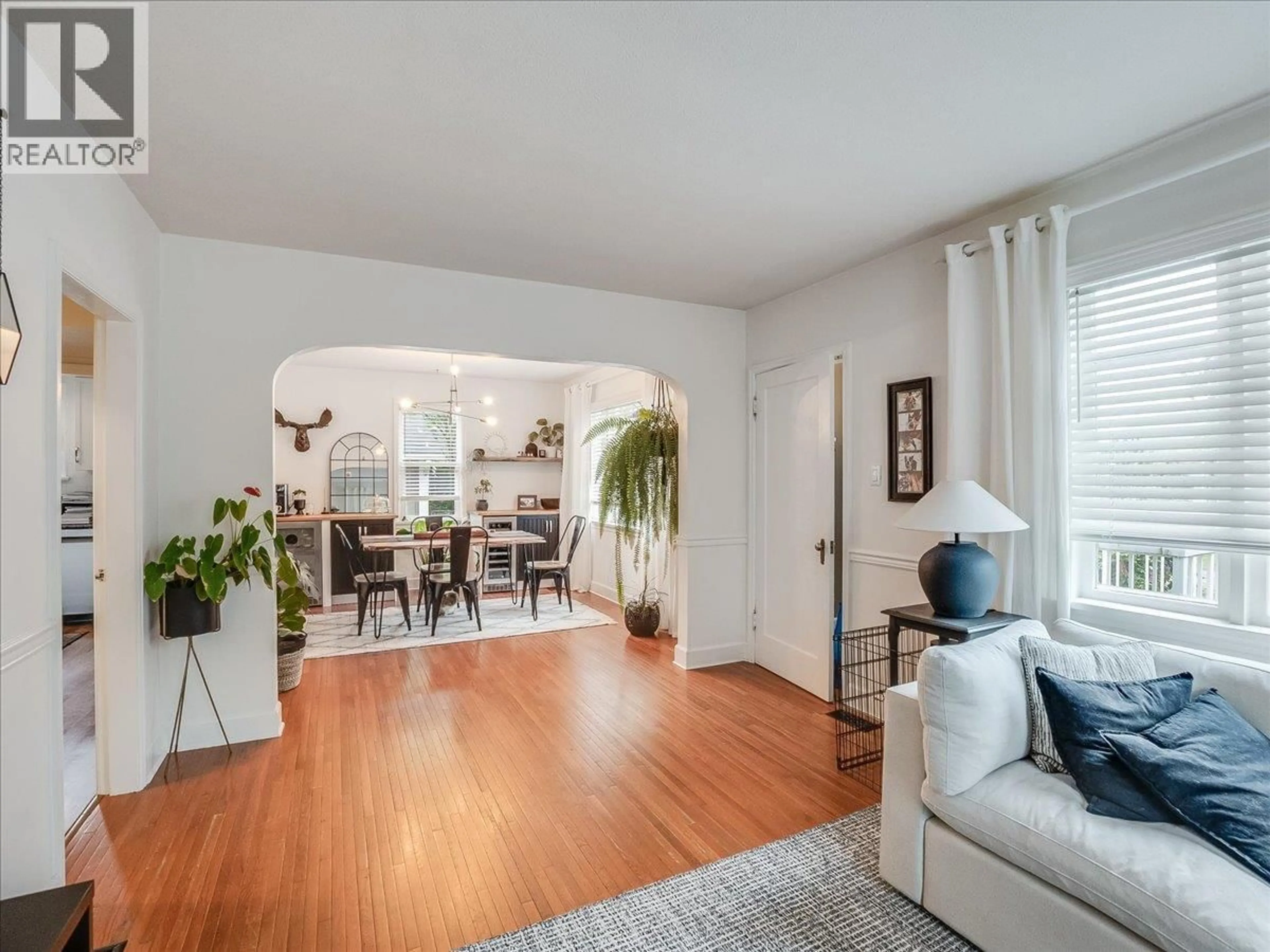 Living room with furniture, unknown for 2116 COLUMBIA AVENUE, Castlegar British Columbia V1N2X1