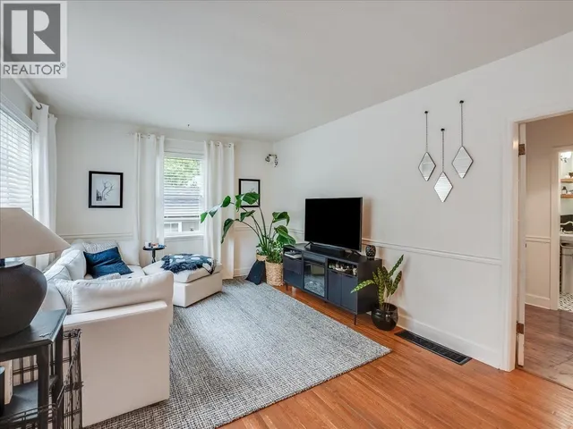 2116 COLUMBIA AVENUE, Castlegar 5