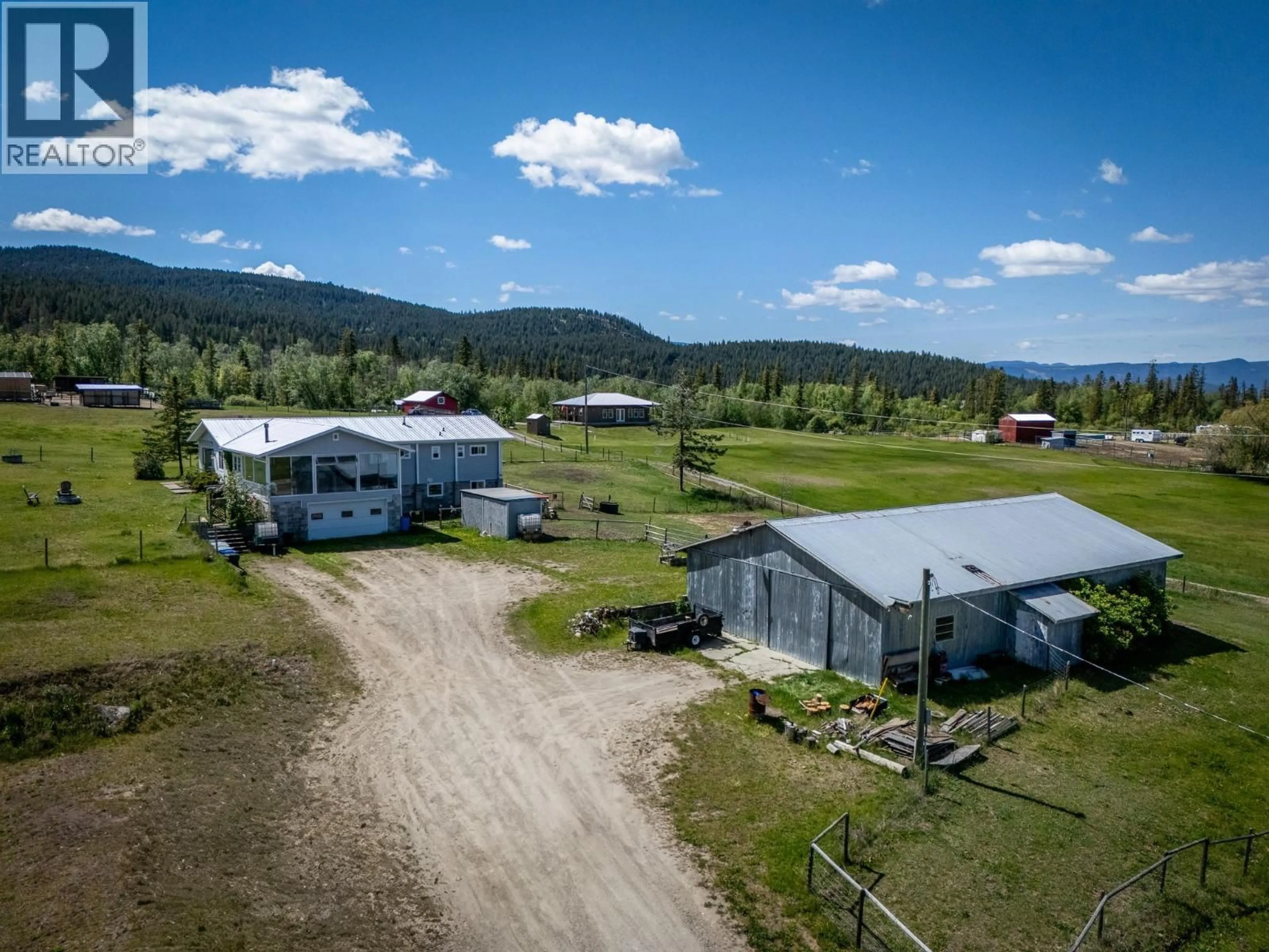 A pic from outside/outdoor area/front of a property/back of a property/a pic from drone, mountain view for 4780 HARRISON ROAD, Pritchard British Columbia V0E2P0