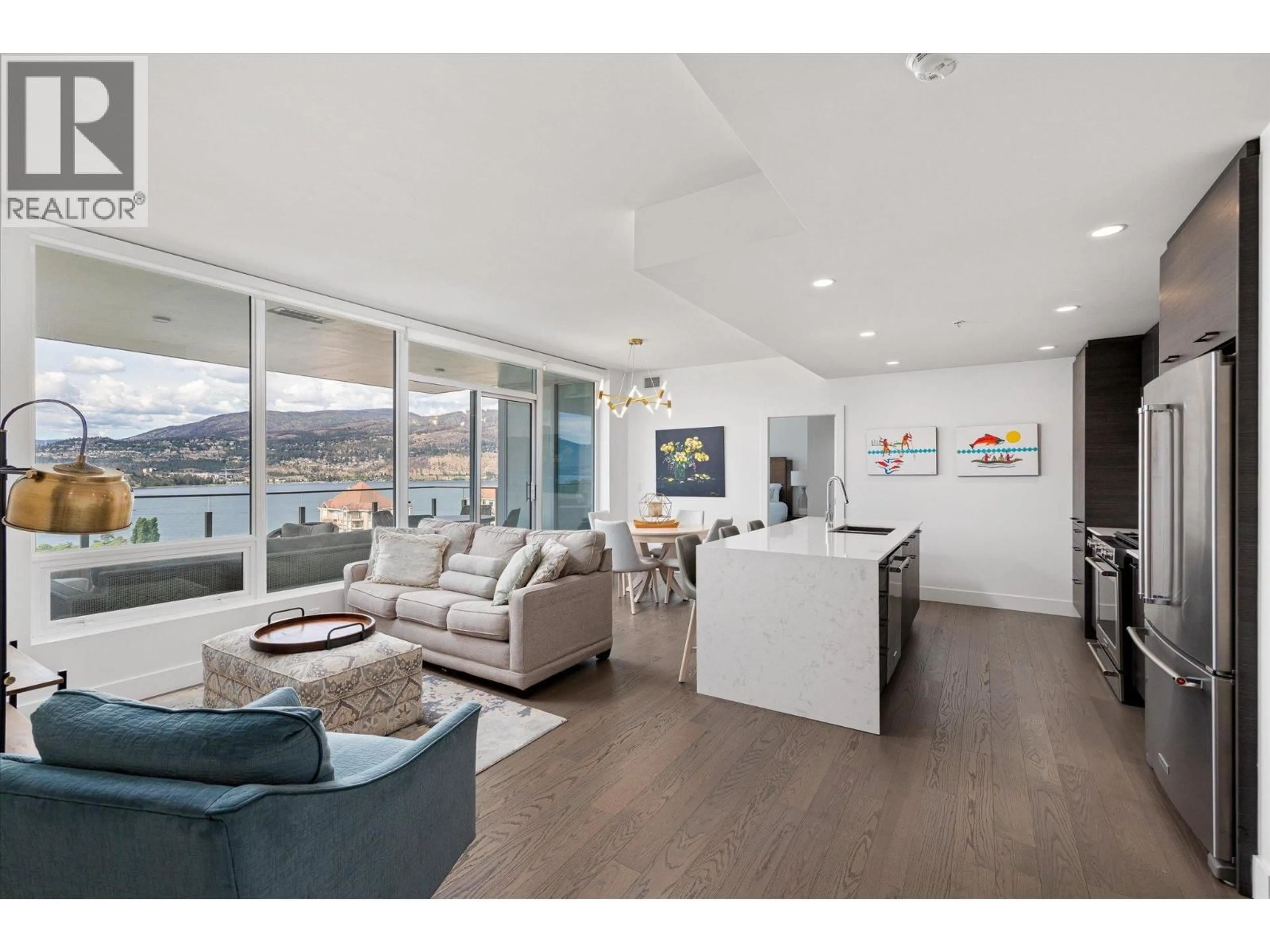 Living room with furniture, unknown for 1804 - 1191 SUNSET DRIVE, Kelowna British Columbia V1Y0J6
