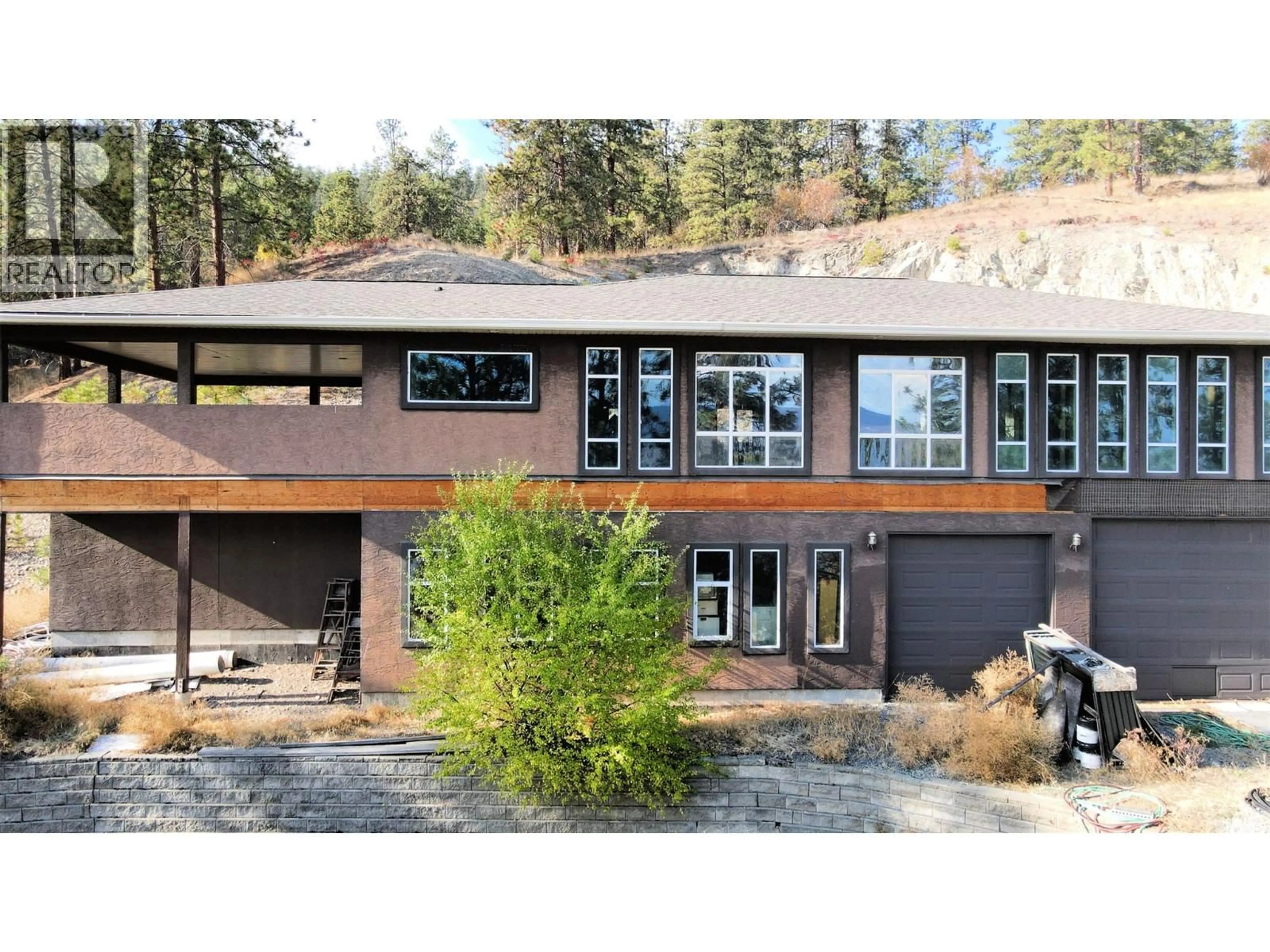 Home with vinyl exterior material, unknown for 5621 HARRINGTON COURT, Peachland British Columbia V0H1X4