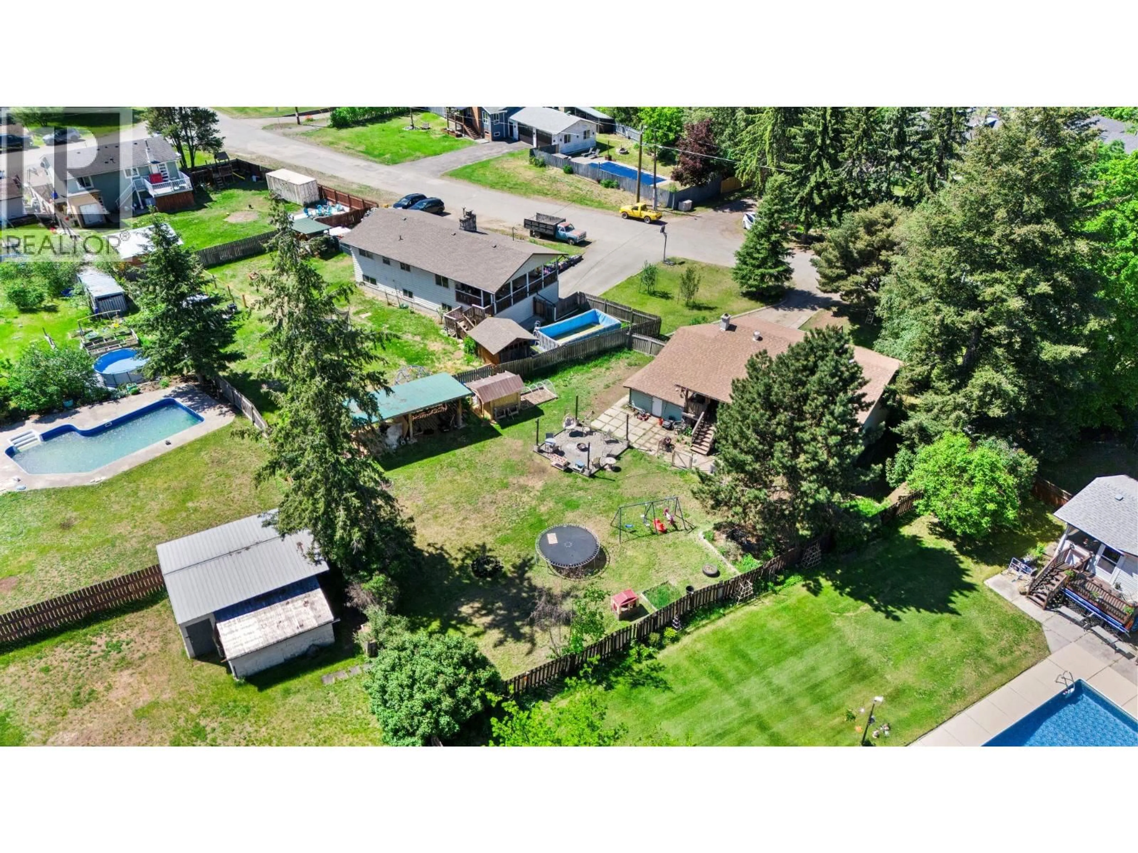 A pic from outside/outdoor area/front of a property/back of a property/a pic from drone, mountain view for 4686 SPRUCE CRESCENT, Barriere British Columbia V0E1E0