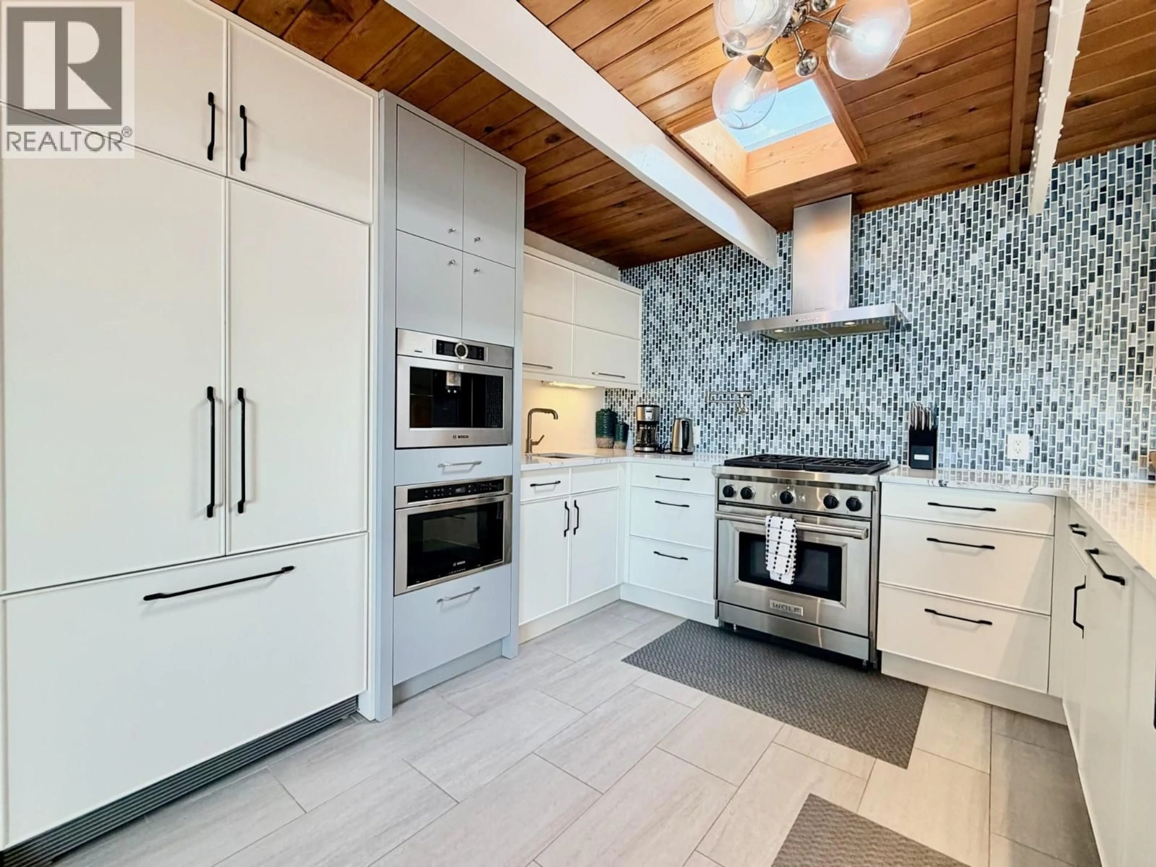 Contemporary kitchen, ceramic/tile floor for 266 ALDER AVENUE, Kaleden British Columbia V0H1K0