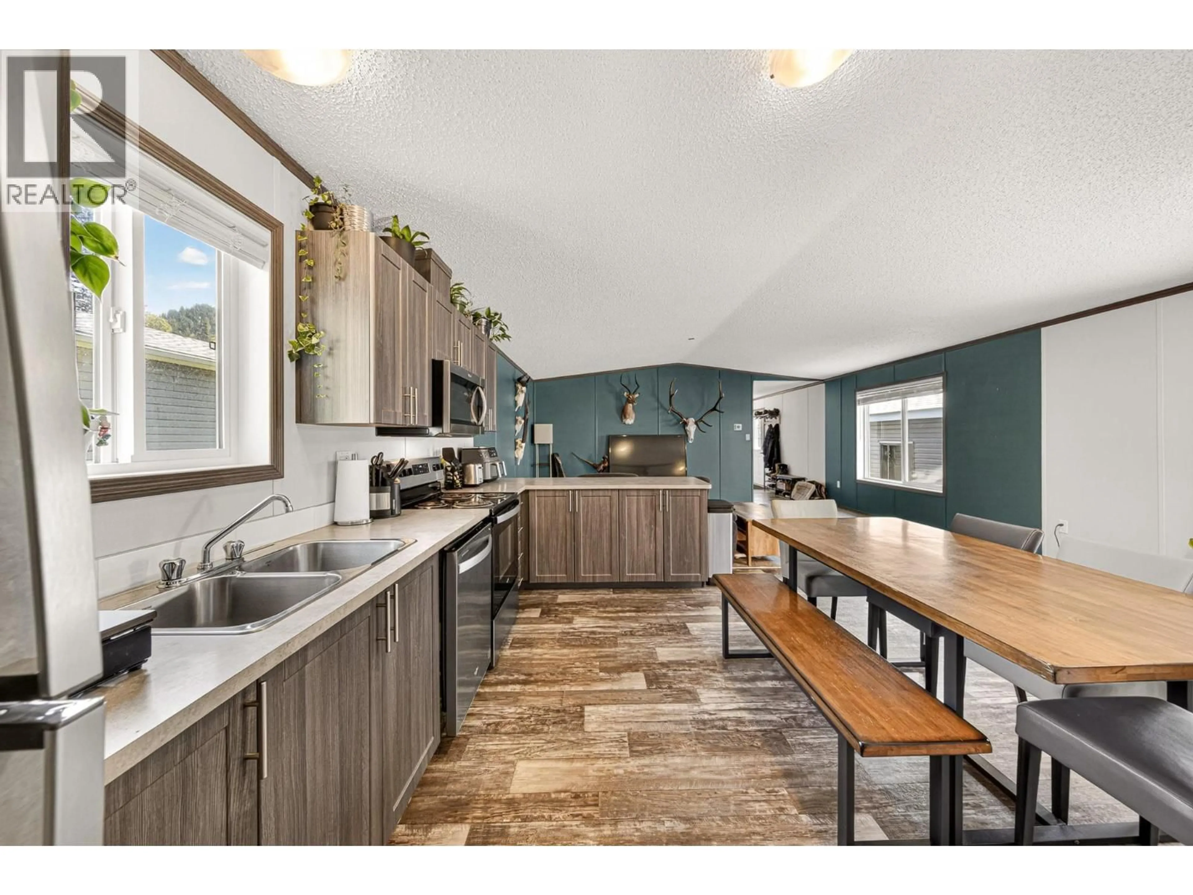 Open concept kitchen, unknown for 39 - 9773 STEPHENSON ROAD, Hosmer British Columbia V0B1M5