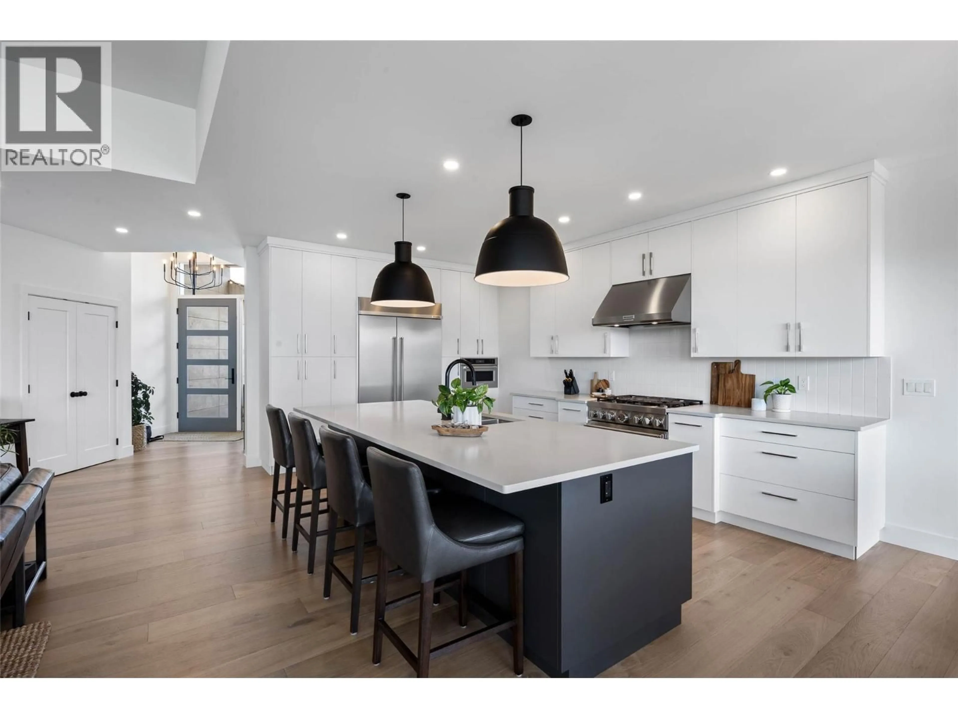 Open concept kitchen, unknown for 2300 SADDLEBACK DRIVE, Kamloops British Columbia V2B0G7