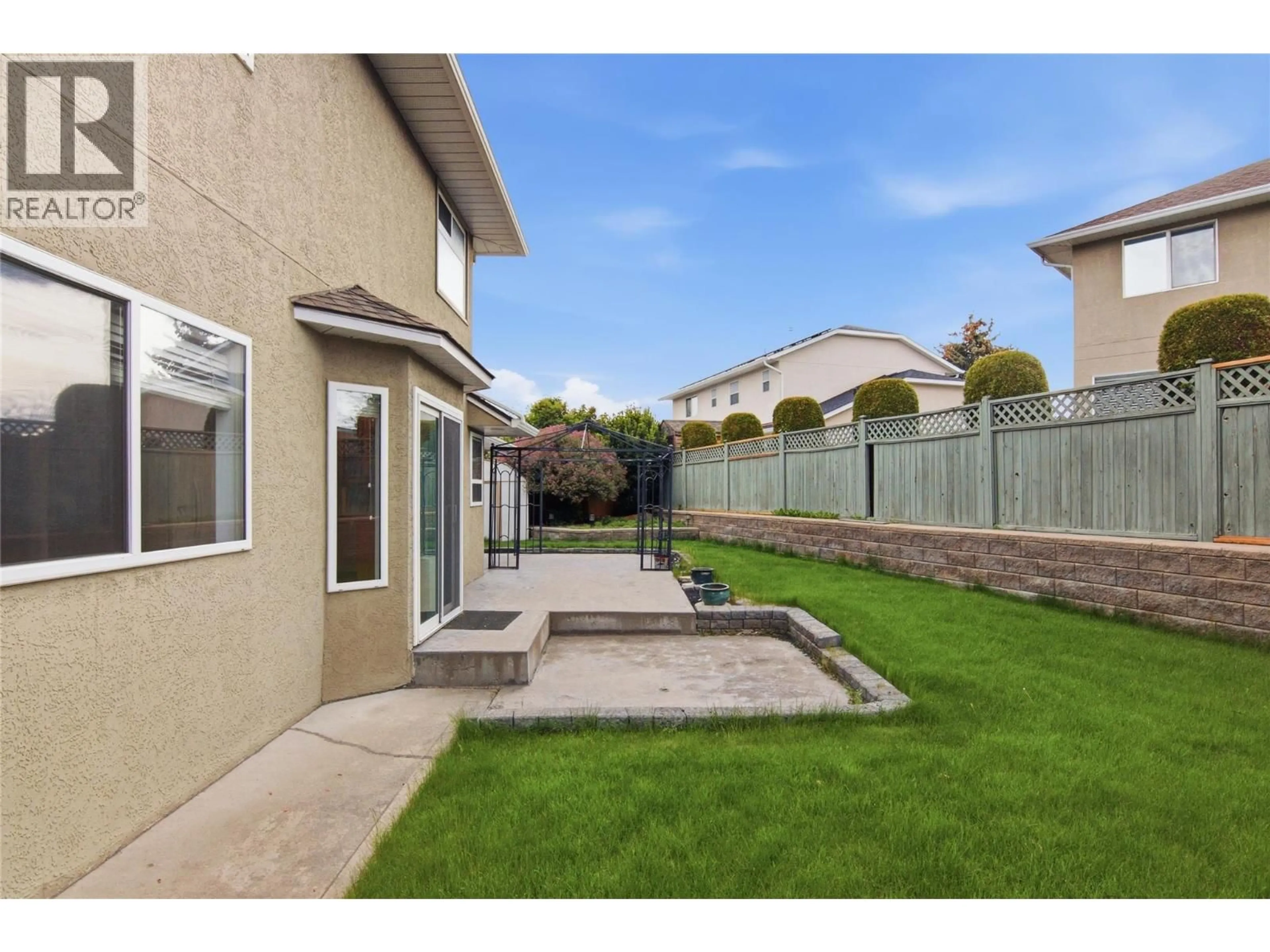Patio, street for 1860 TREMERTON DRIVE, Kamloops British Columbia V2E2P5