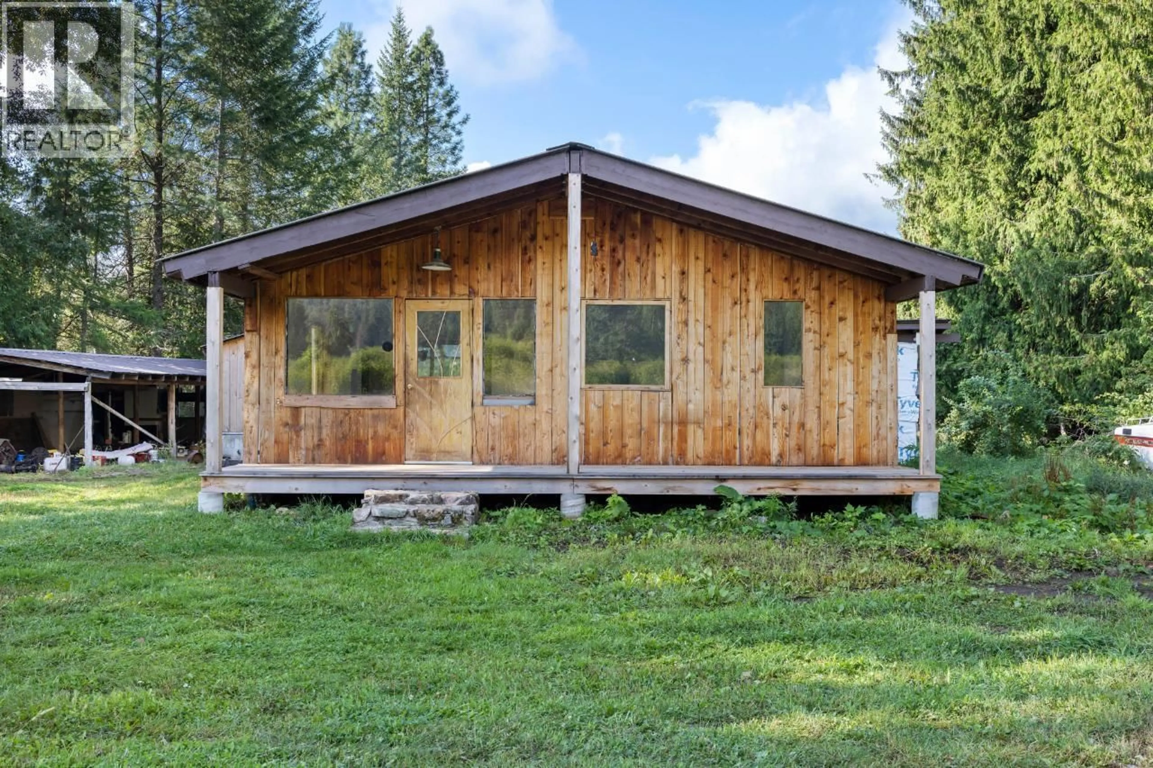Unknown for 16465 WADDS ROAD, Crawford Bay British Columbia V0B1E0
