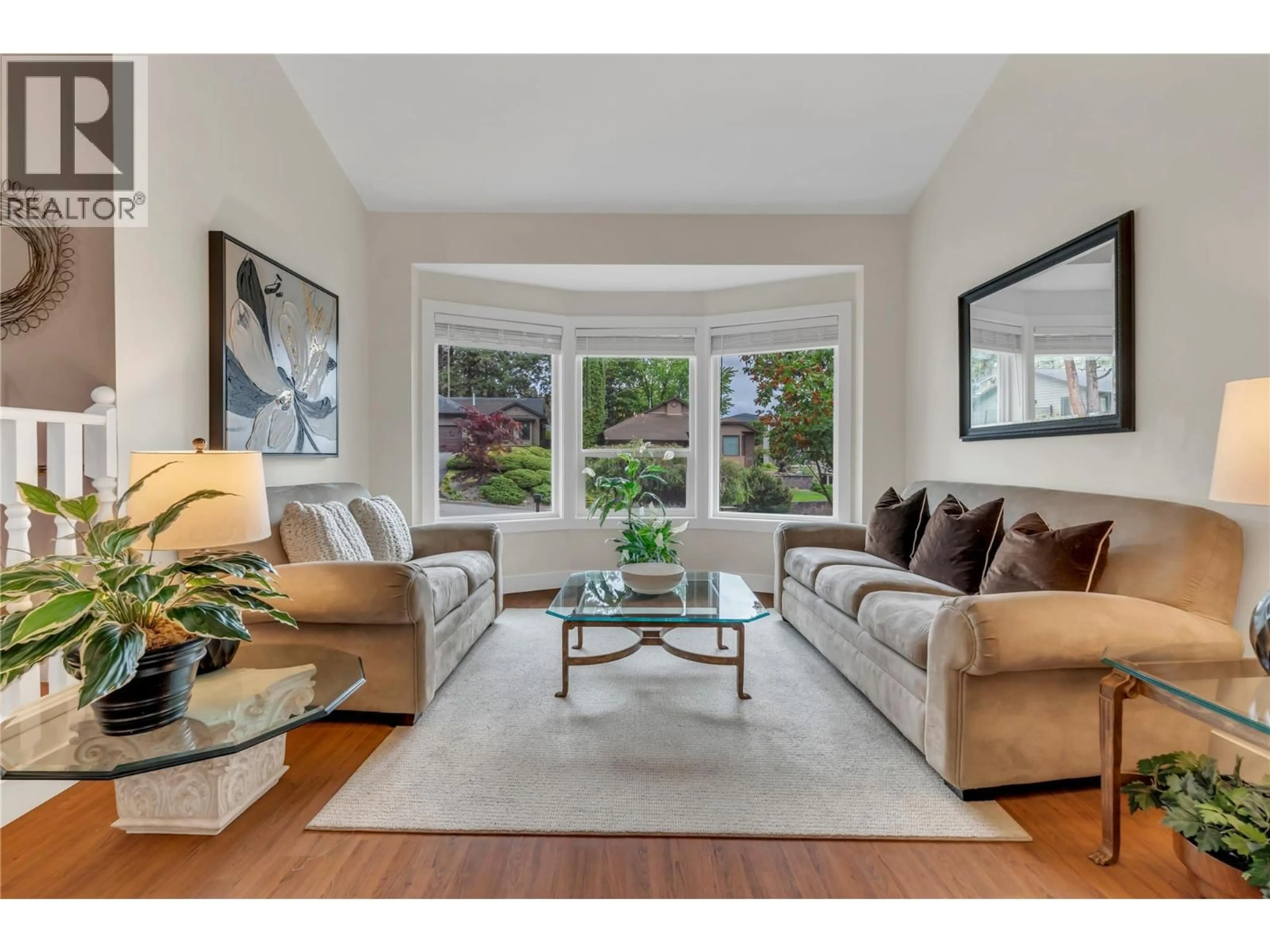 Living room with furniture, unknown for 769 BALSAM AVENUE, Penticton British Columbia V2A7Y8