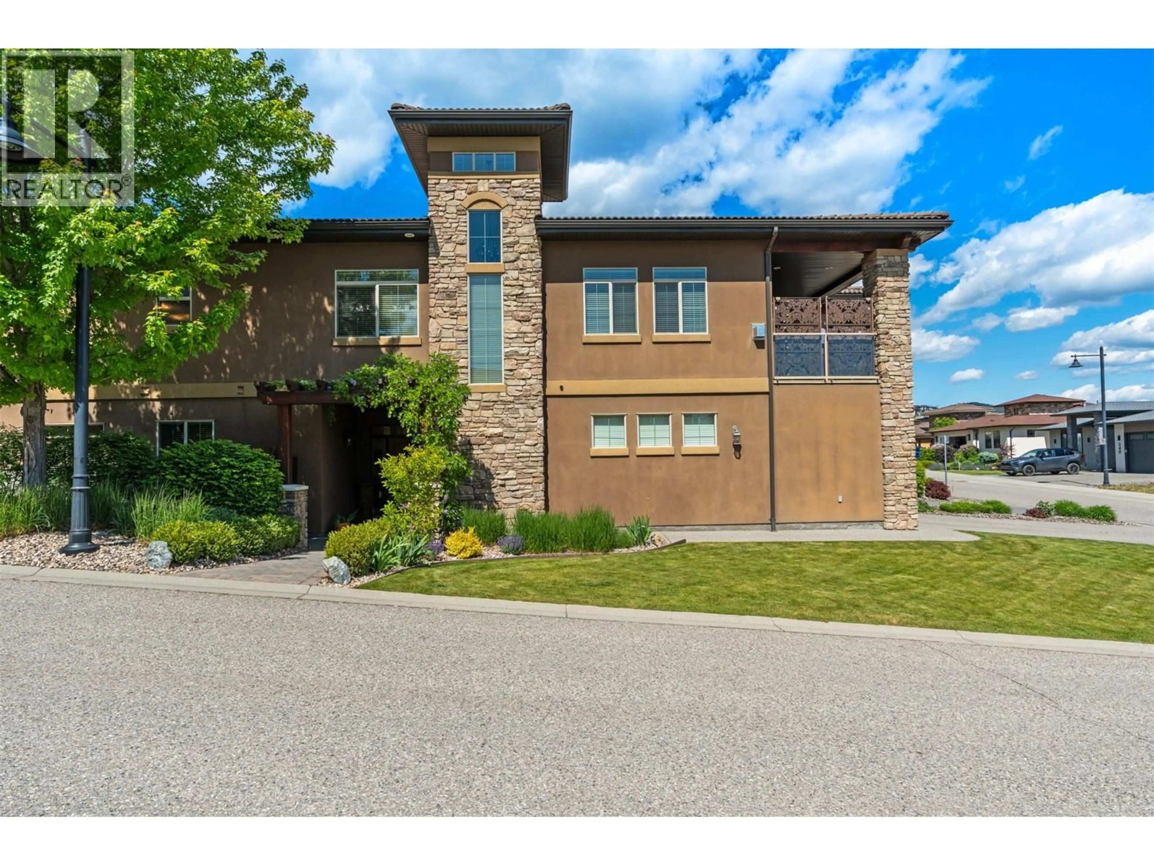 Home with brick exterior material, street for 325 CORDON PLACE, Vernon British Columbia V1H1Z9
