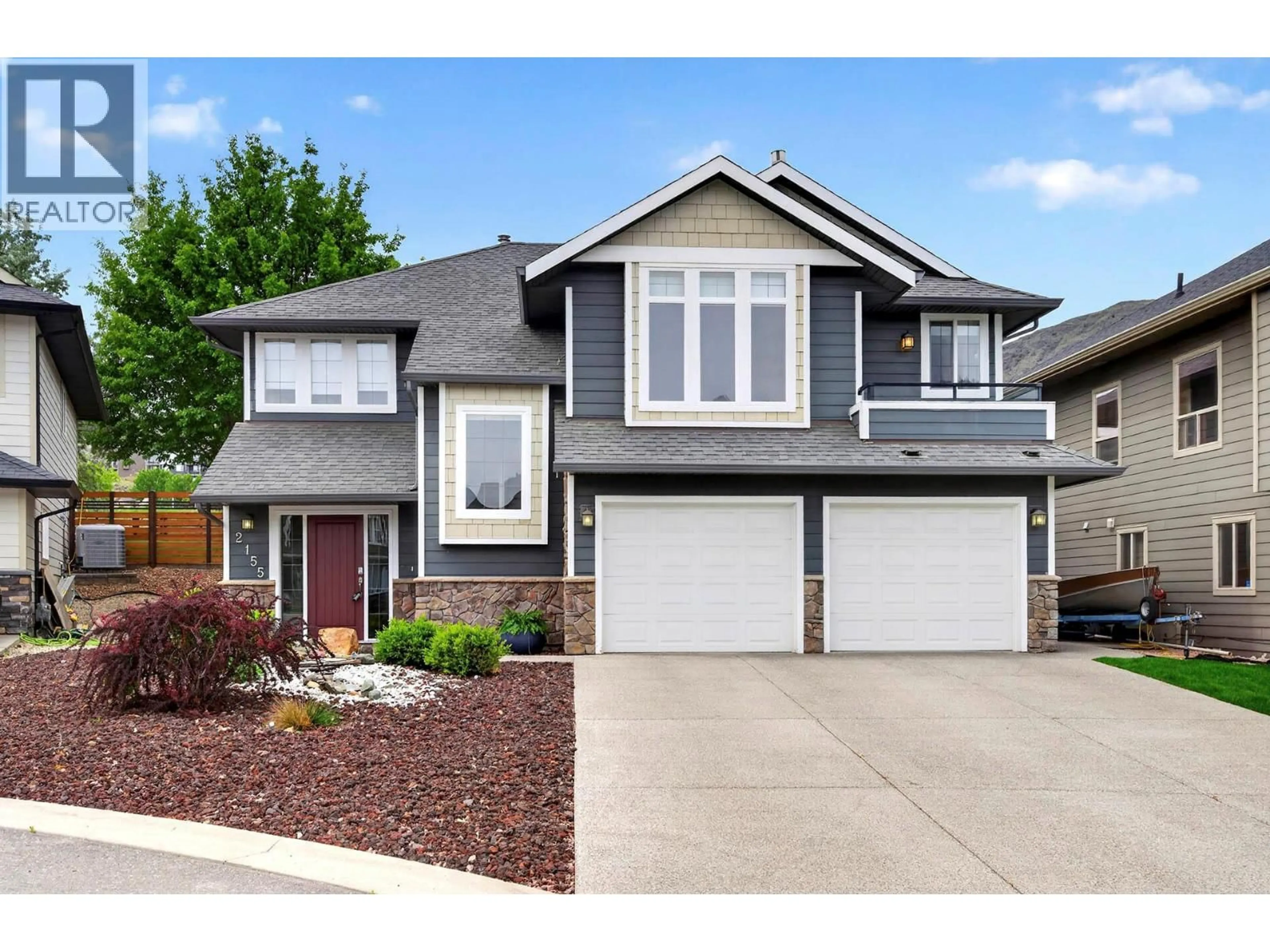 Home with vinyl exterior material, street for 2155 CANTLE PLACE, Kamloops British Columbia V2B0A7
