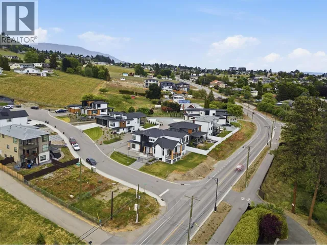 1032 OAK BARREL LANE, West Kelowna 3