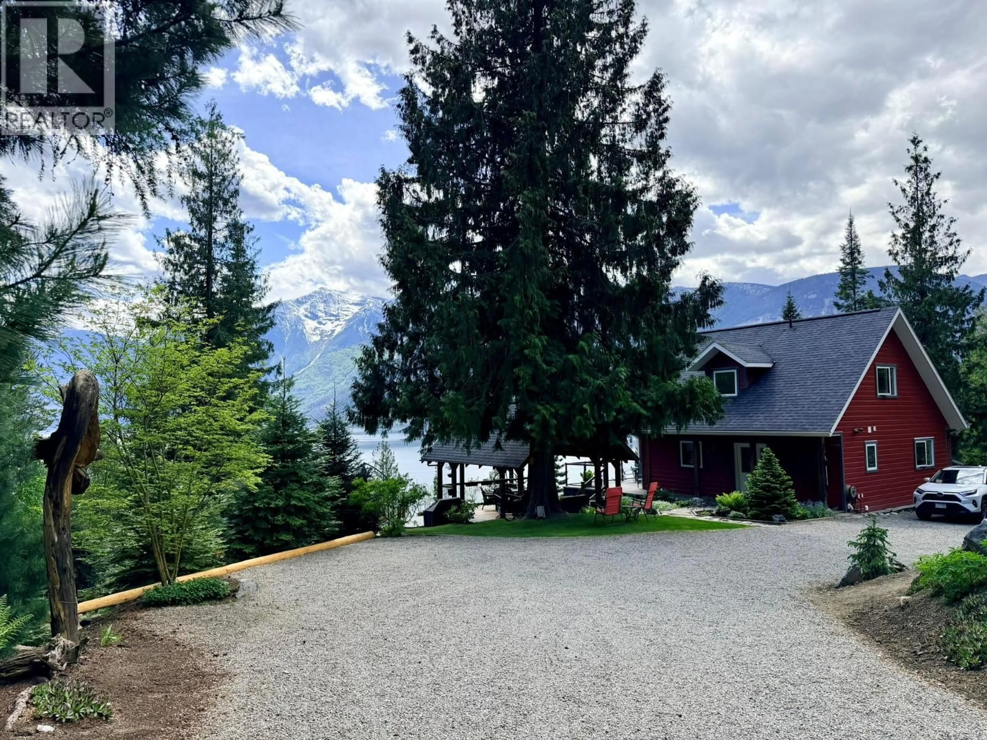 A pic from outside/outdoor area/front of a property/back of a property/a pic from drone, mountain view for 13643 MOUNTAIN SHORES ROAD NORTH, Boswell British Columbia V0B1A4