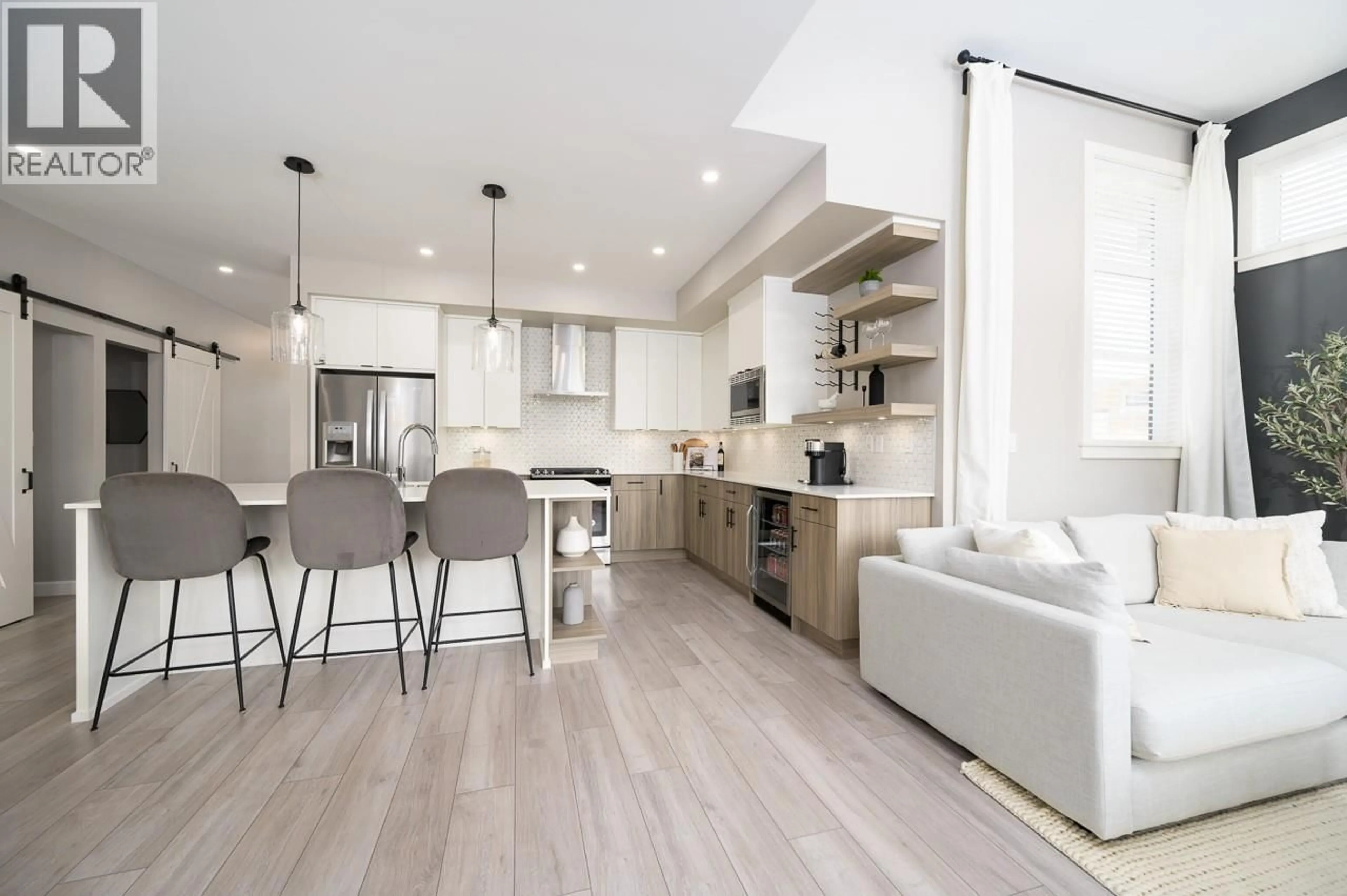 Open concept kitchen, unknown for 1 - 260 RUE CHEVAL NOIR OTHER, Kamloops British Columbia V1S0G1