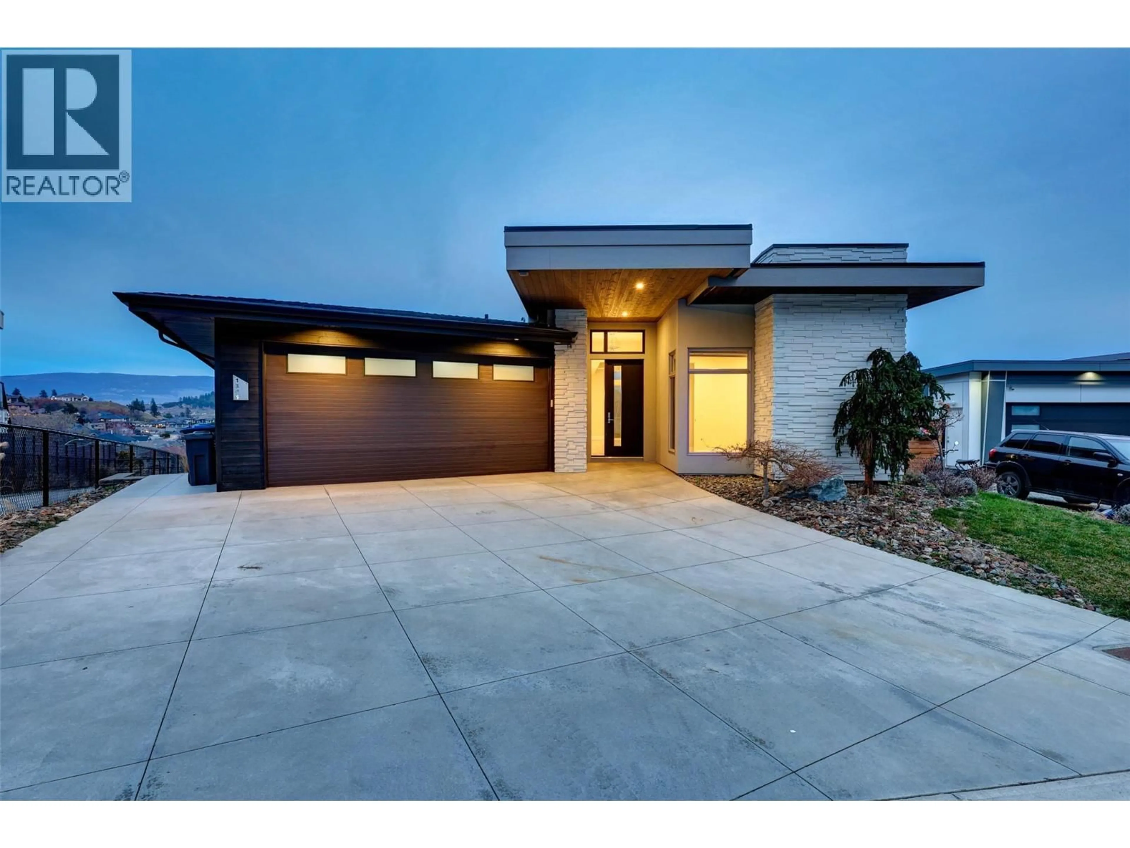 Unknown for 1341 SLADEN CRESCENT, Kelowna British Columbia V1V2Y1