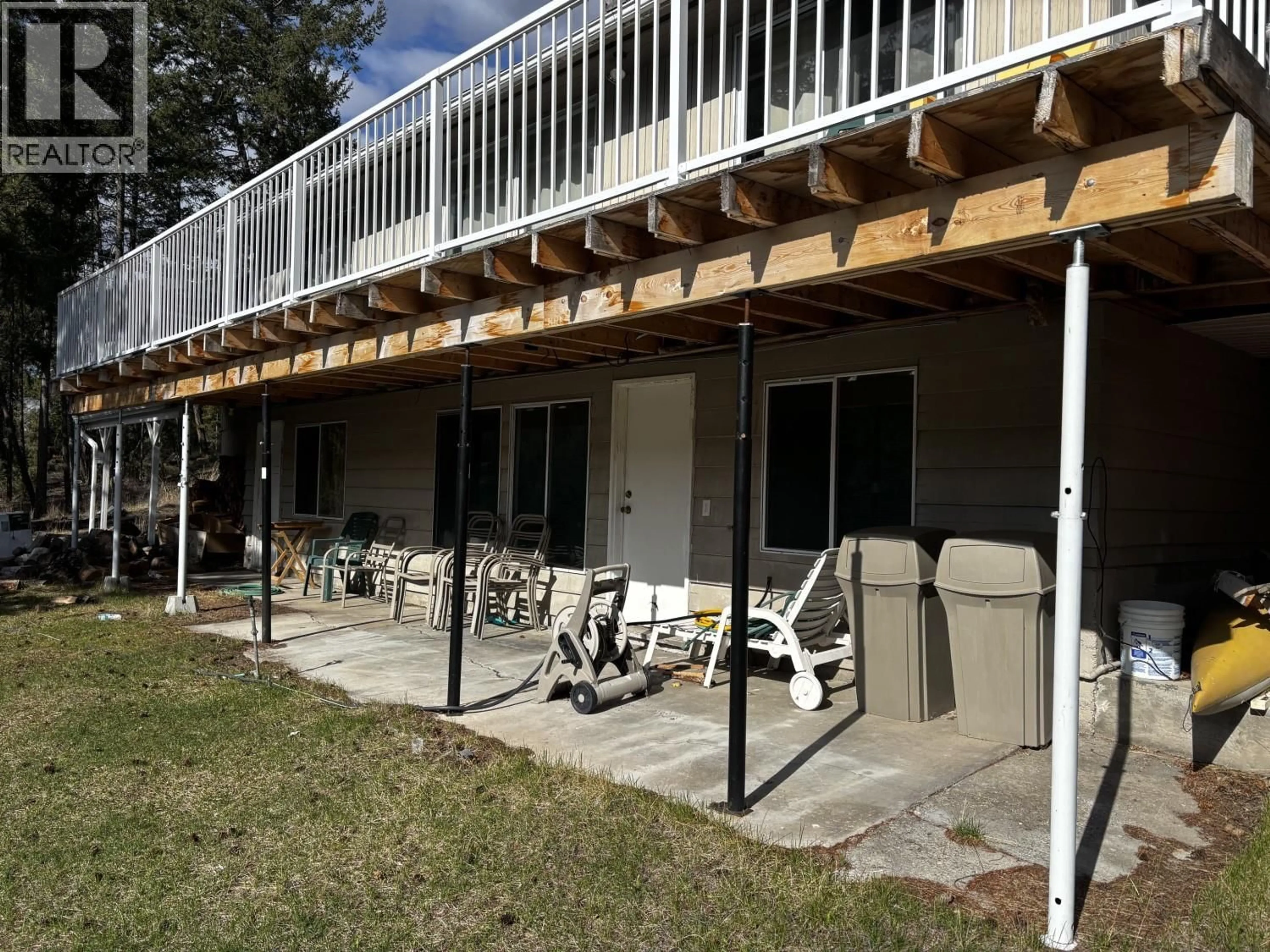 Patio, unknown for 2344 LOON LAKE ROAD, Loon Lake British Columbia V0K1H0