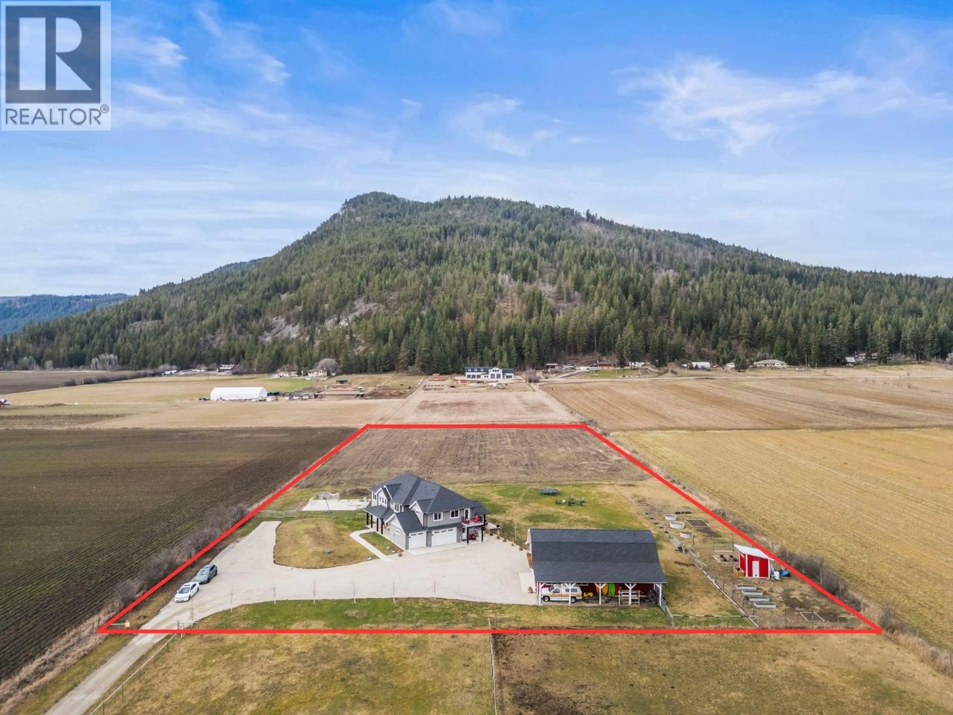 A pic from outside/outdoor area/front of a property/back of a property/a pic from drone, mountain view for 4160 NOBLE ROAD, Spallumcheen British Columbia V4Y0K8