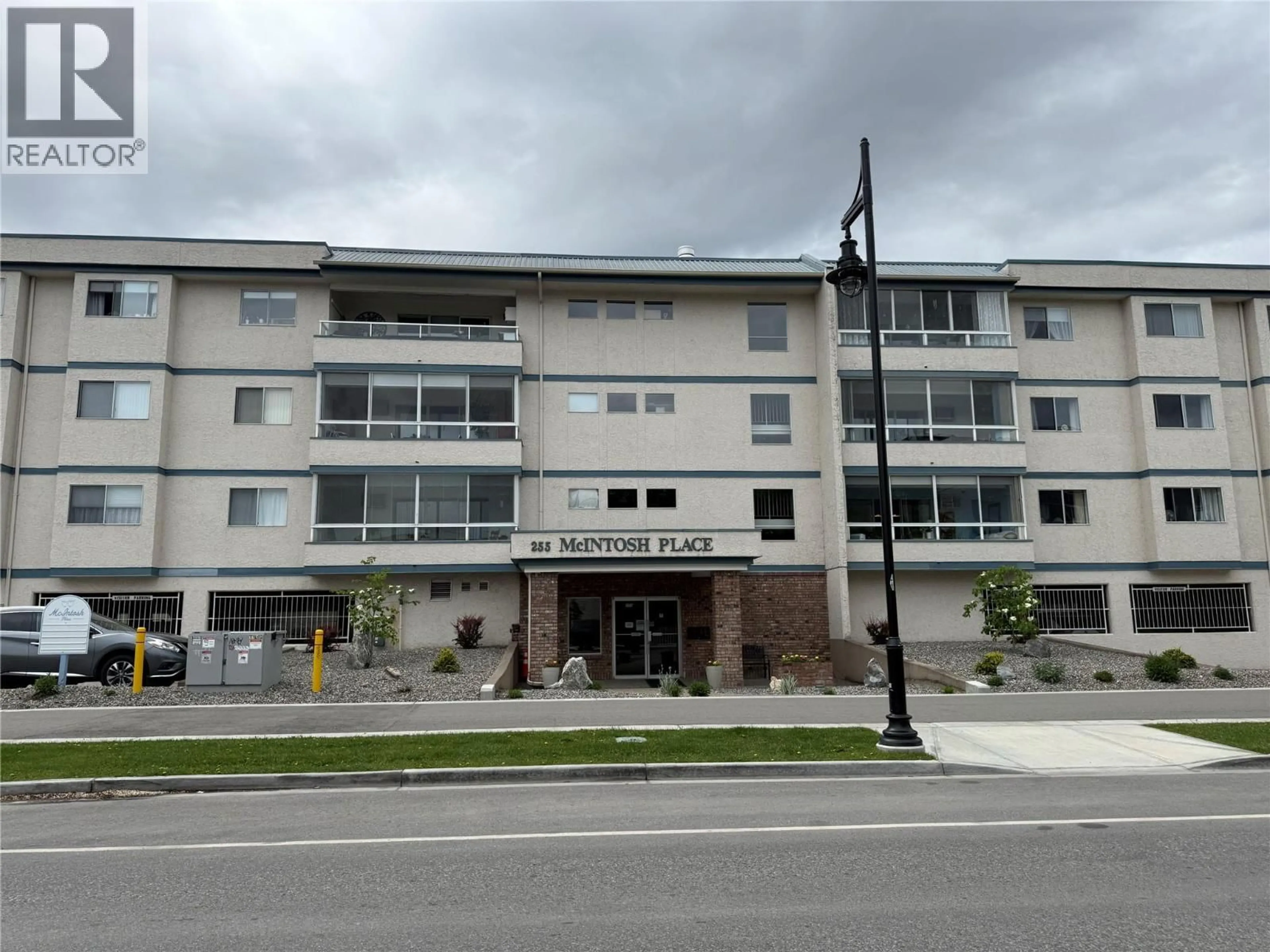 Unknown for 208 - 255 MCINTOSH ROAD, Kelowna British Columbia V1X2C5