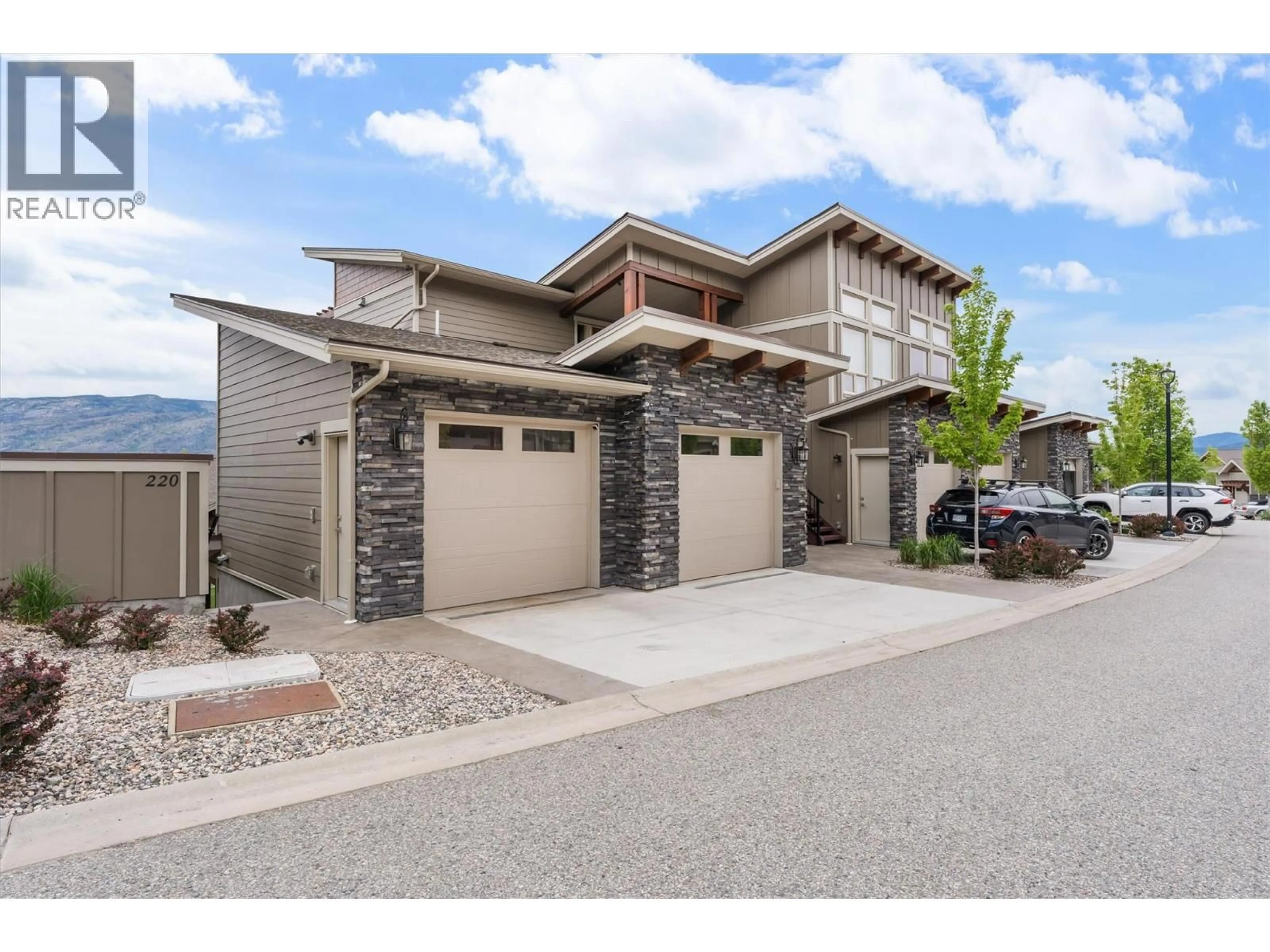 Unknown for 220 - 4000 REDSTONE CRESCENT, Peachland British Columbia V0H1X5