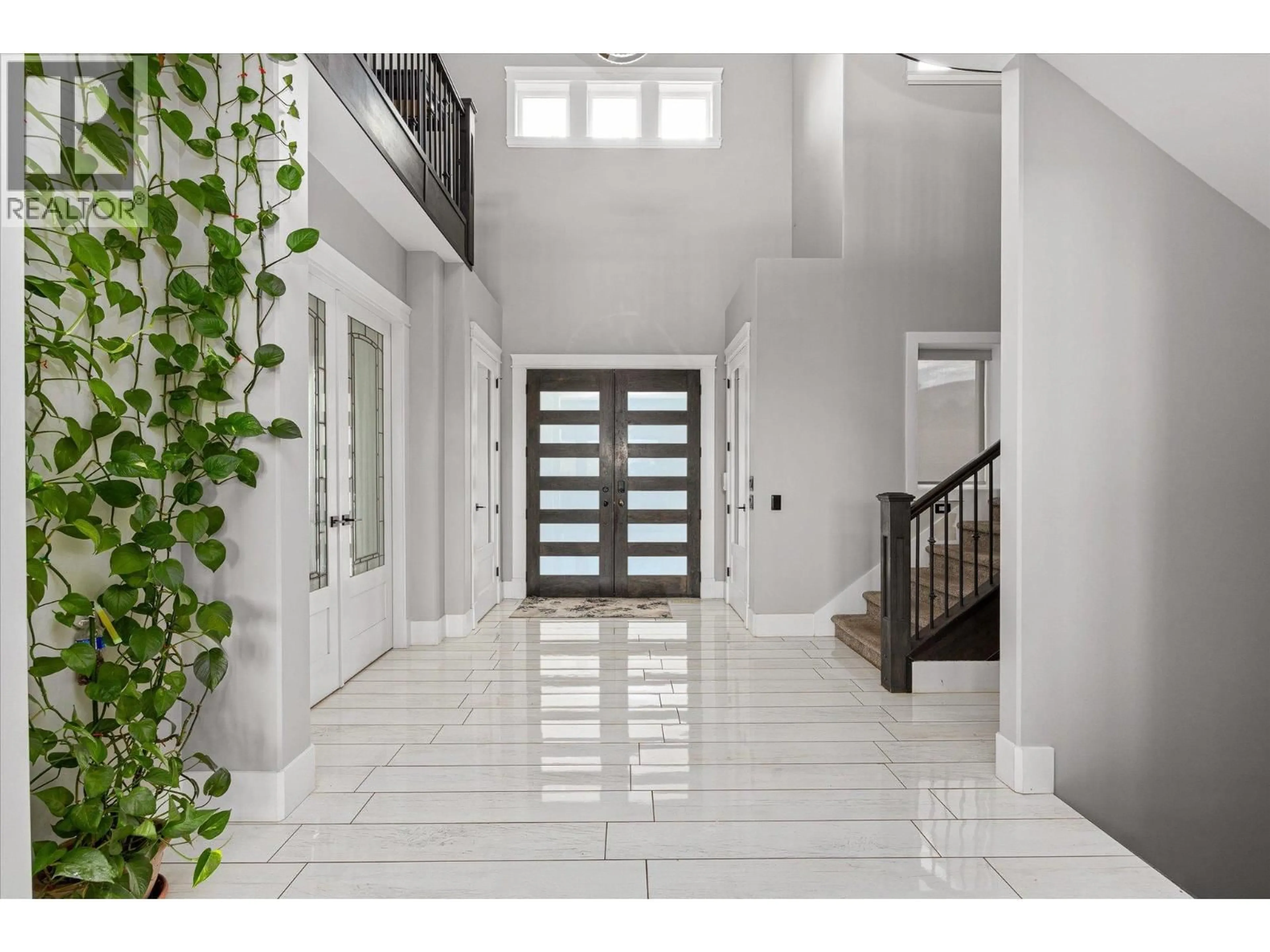 Indoor entryway for 781 WALLACE ROAD, Kelowna British Columbia V1X4T5
