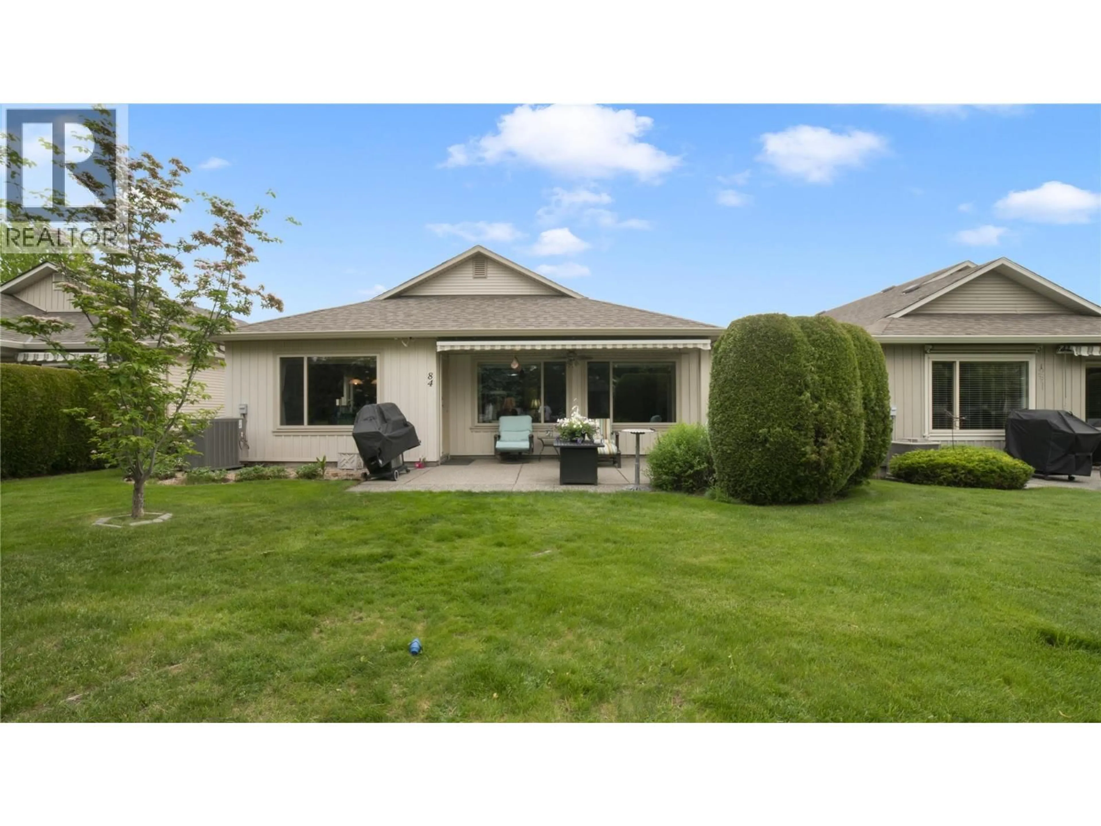Home with vinyl exterior material, street for 84 - 2365 STILLINGFLEET ROAD, Kelowna British Columbia V1W4X5