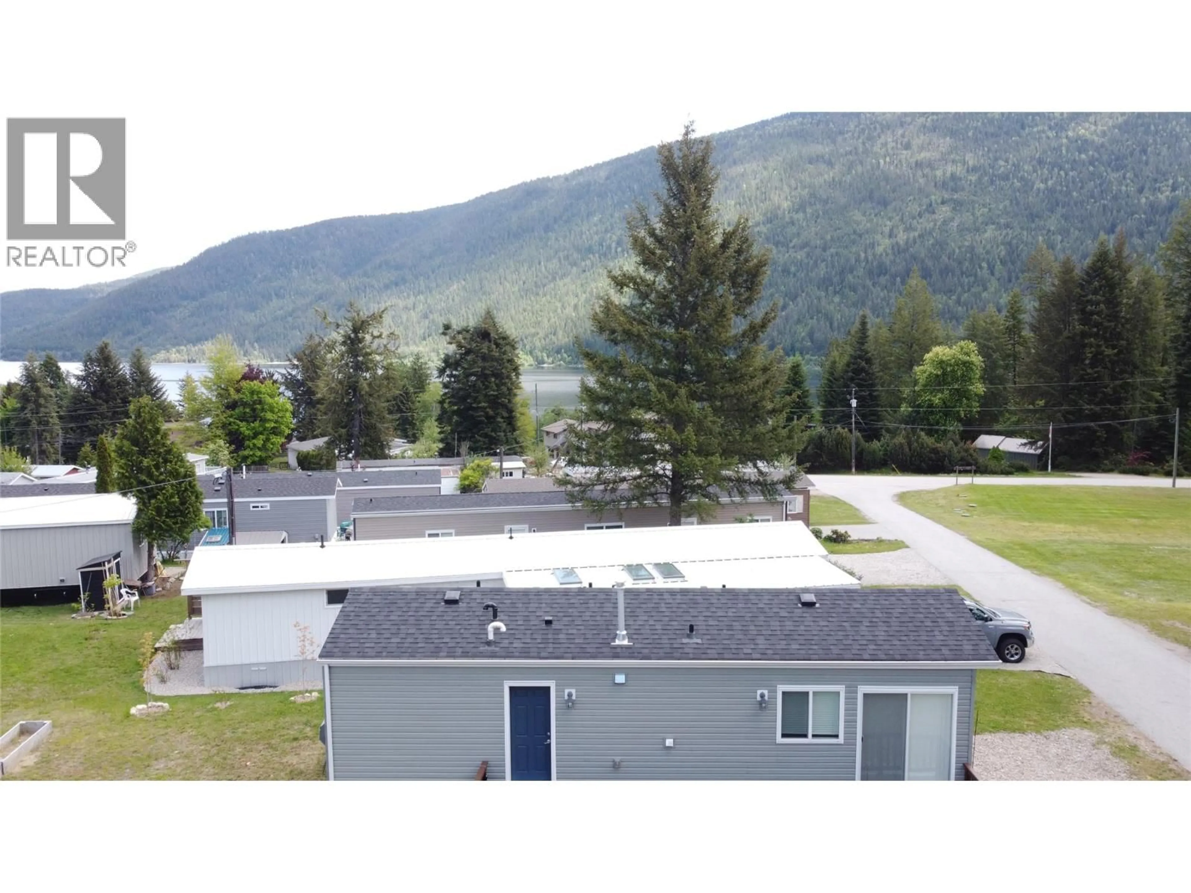 A pic from outside/outdoor area/front of a property/back of a property/a pic from drone, mountain view for 29 - 2905 LOWER SIX MILE ROAD, Nelson British Columbia V1L6L8