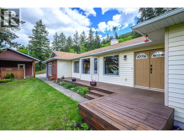 6960 BREWER ROAD, Coldstream 3