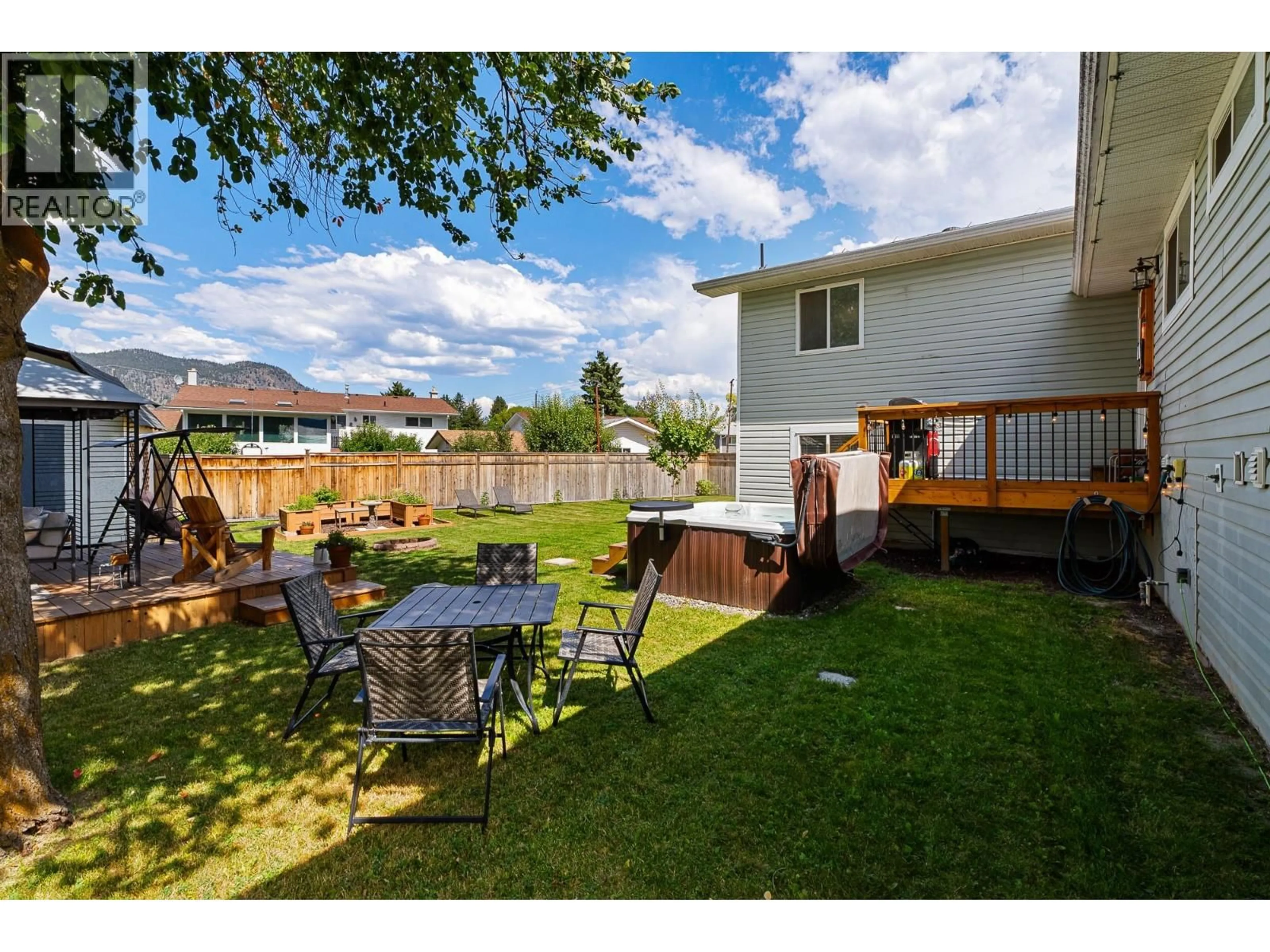 Patio, street for 2701 LANGSTAFF PLACE, Merritt British Columbia V1K1E8
