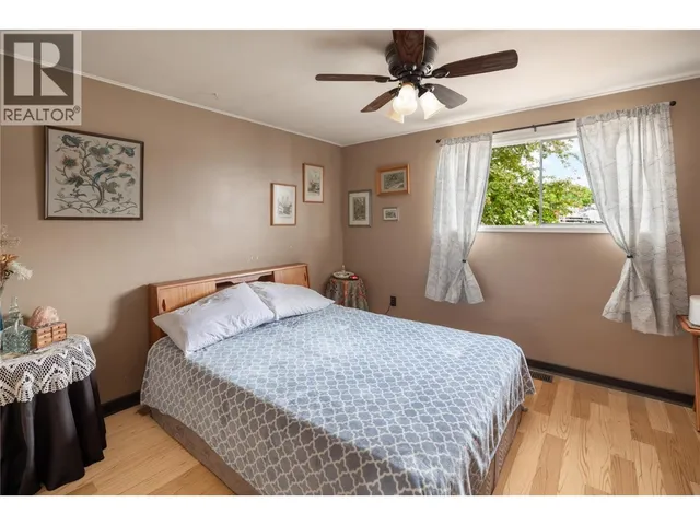 2150 BURNETT STREET, Kelowna 5