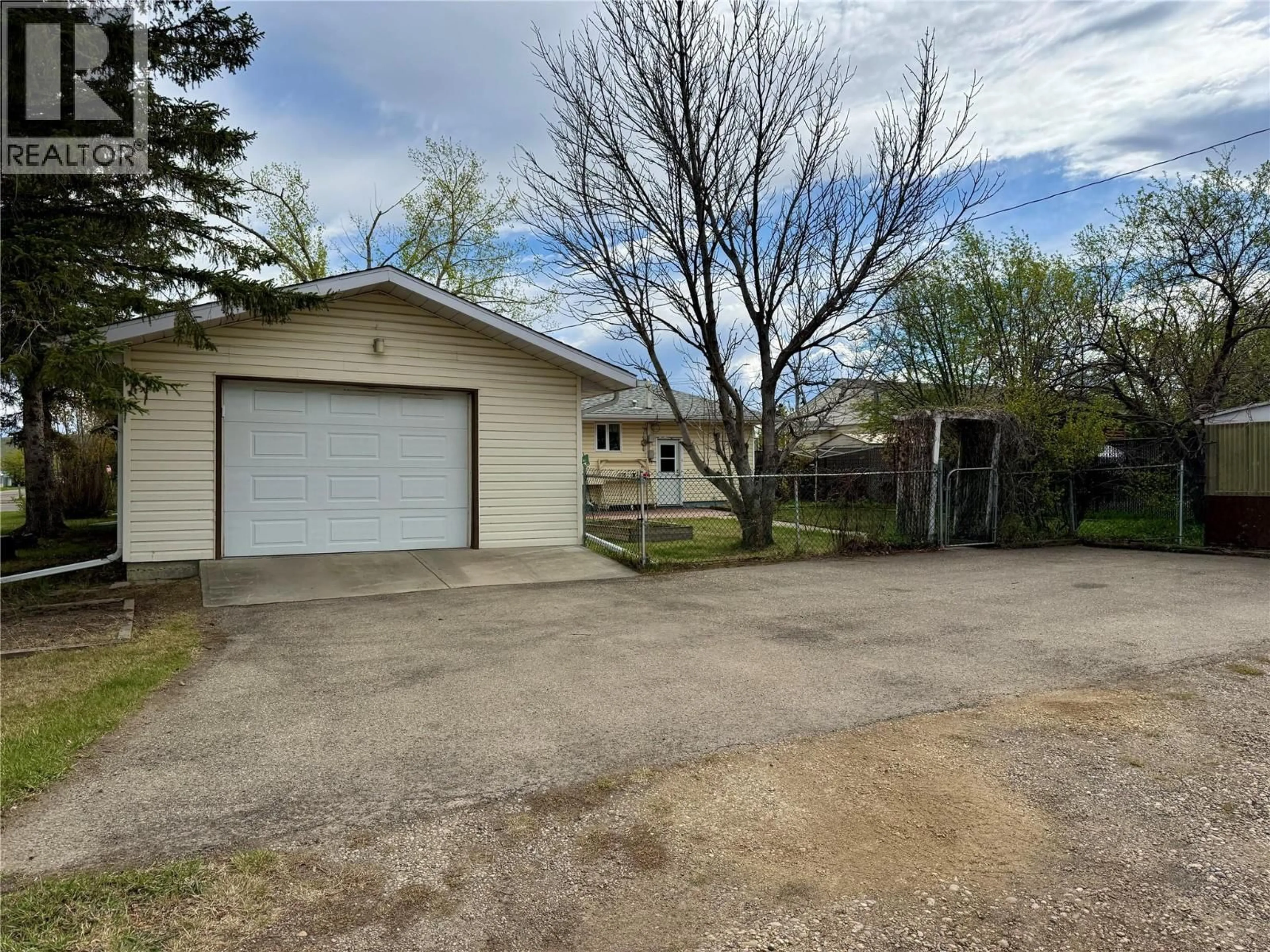 Unknown for 1300 116 AVENUE, Dawson Creek British Columbia V1G3E7